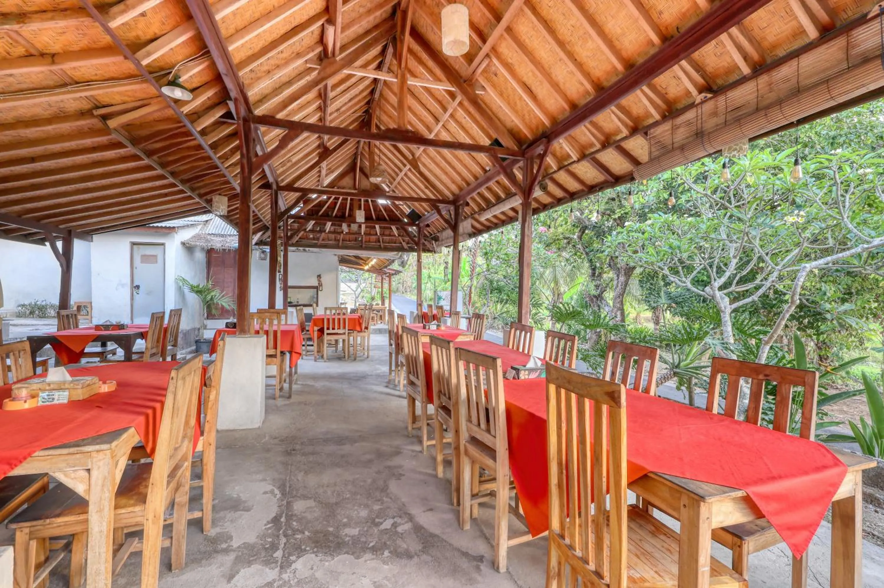 Restaurant/places to eat in NG Sweet Home