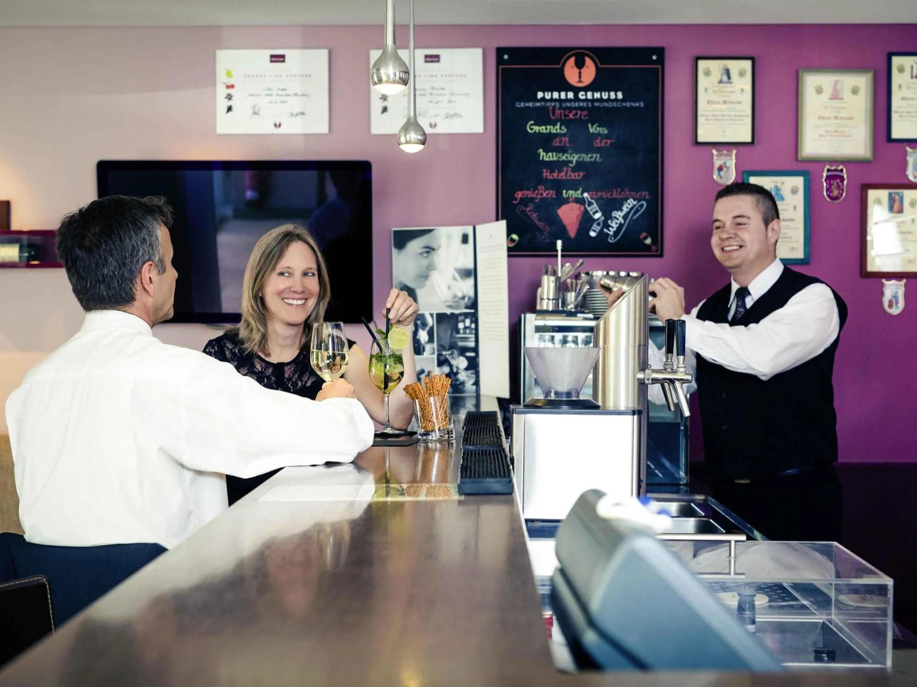 Lounge or bar in Mercure München City Schwabing