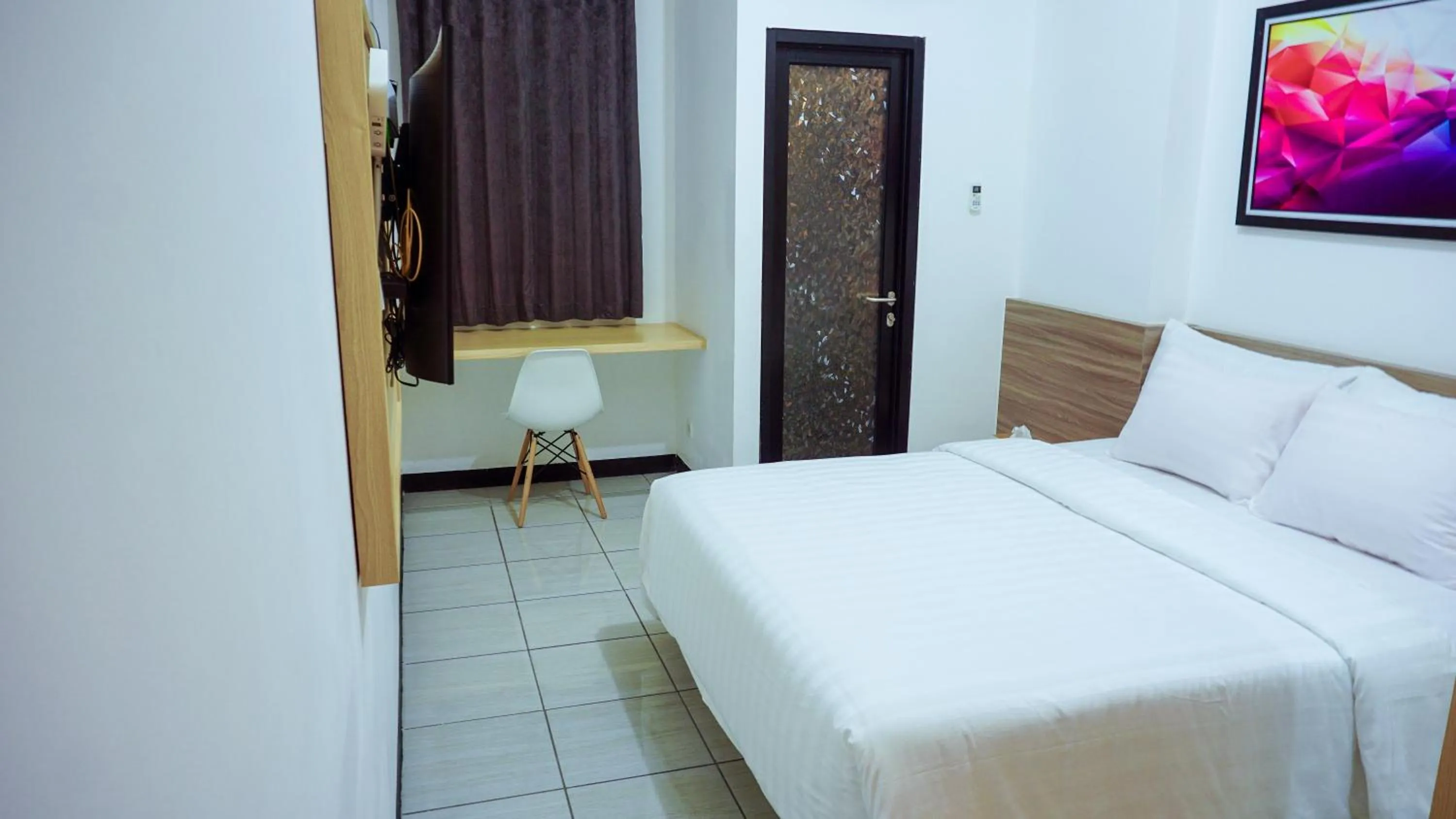 Bedroom, Bed in Cordova Suites