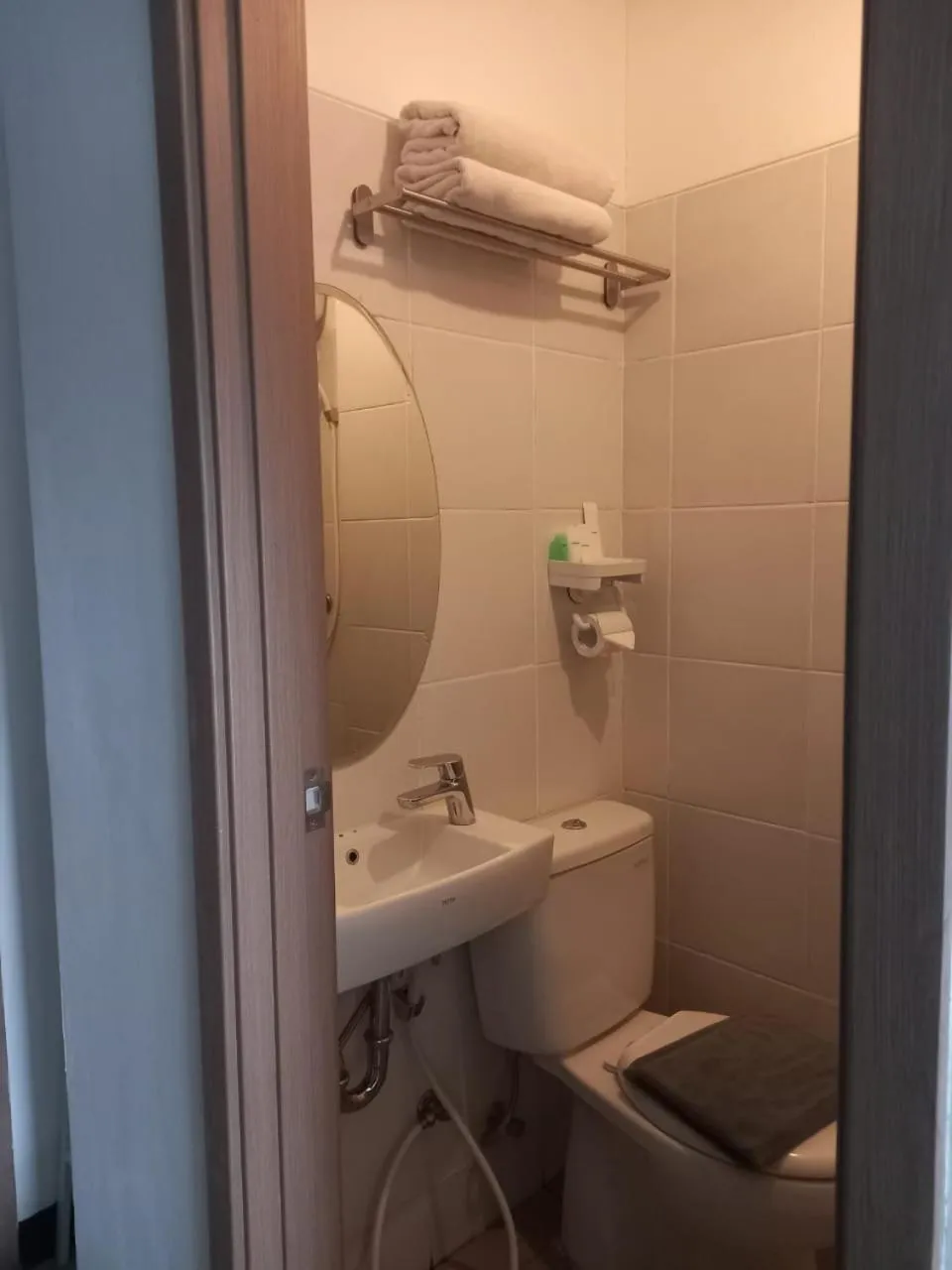 Bathroom in Cordova Suites