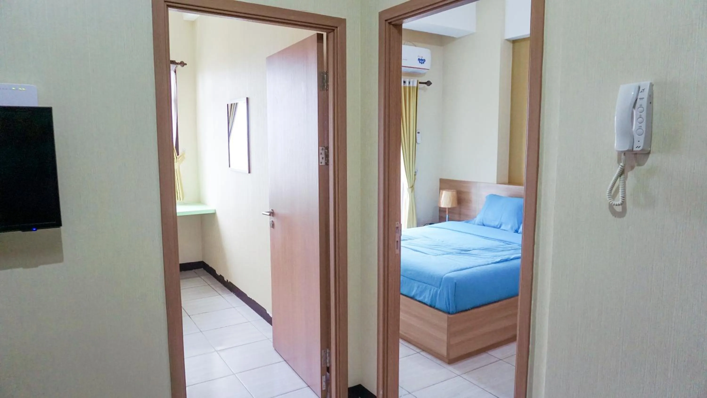 Bedroom, Bed in Cordova Suites