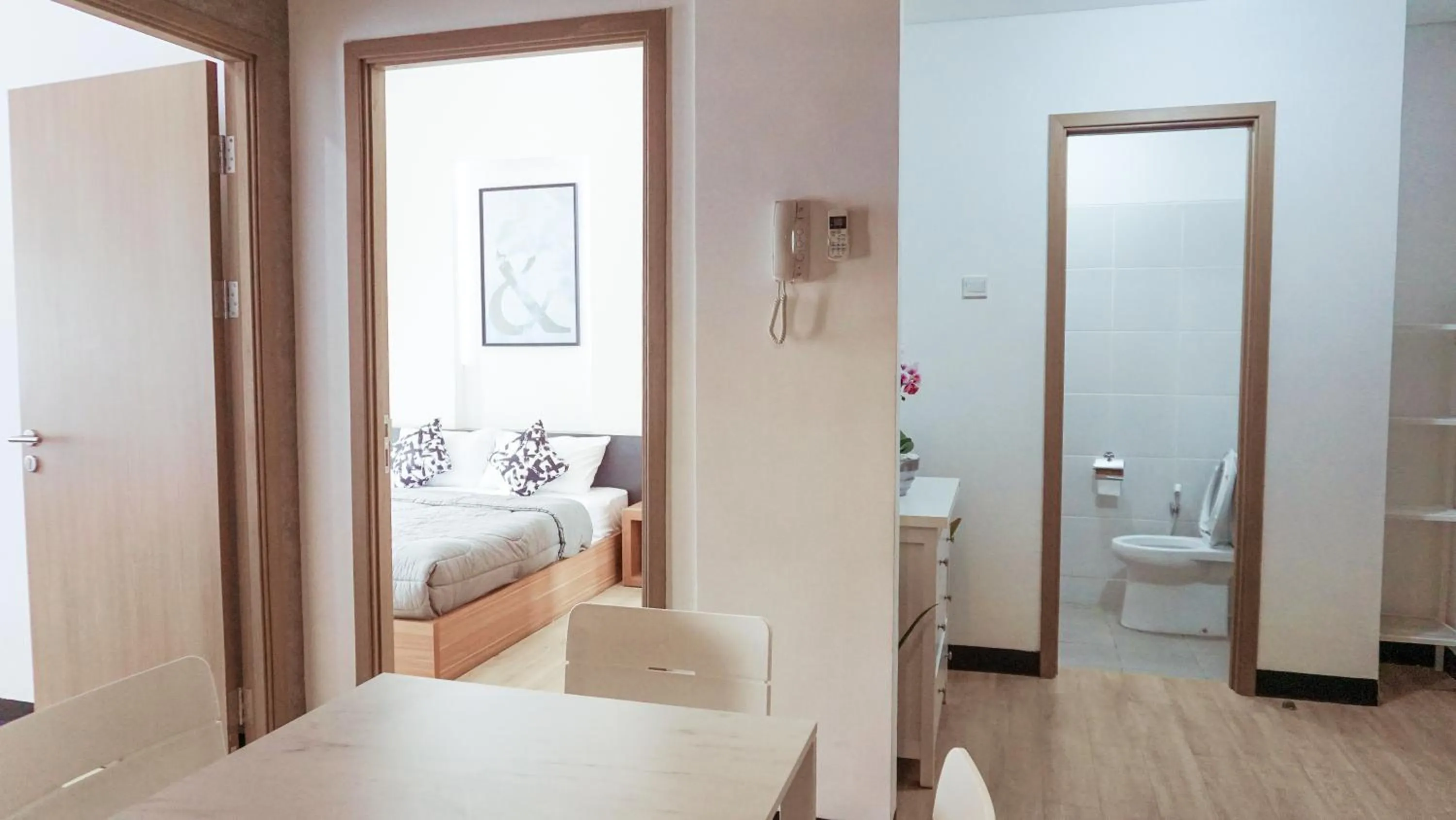 Bedroom, Bed in Cordova Suites