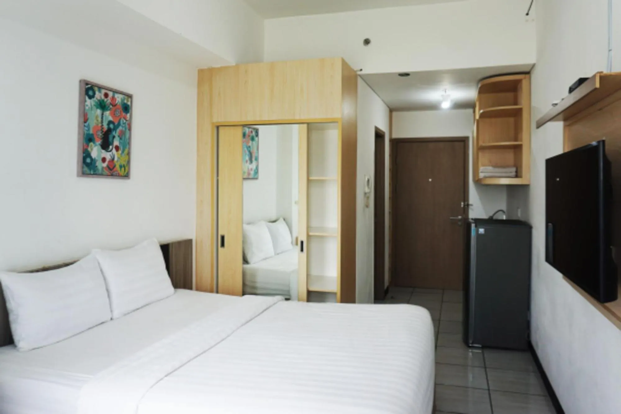 Bed in Cordova Suites