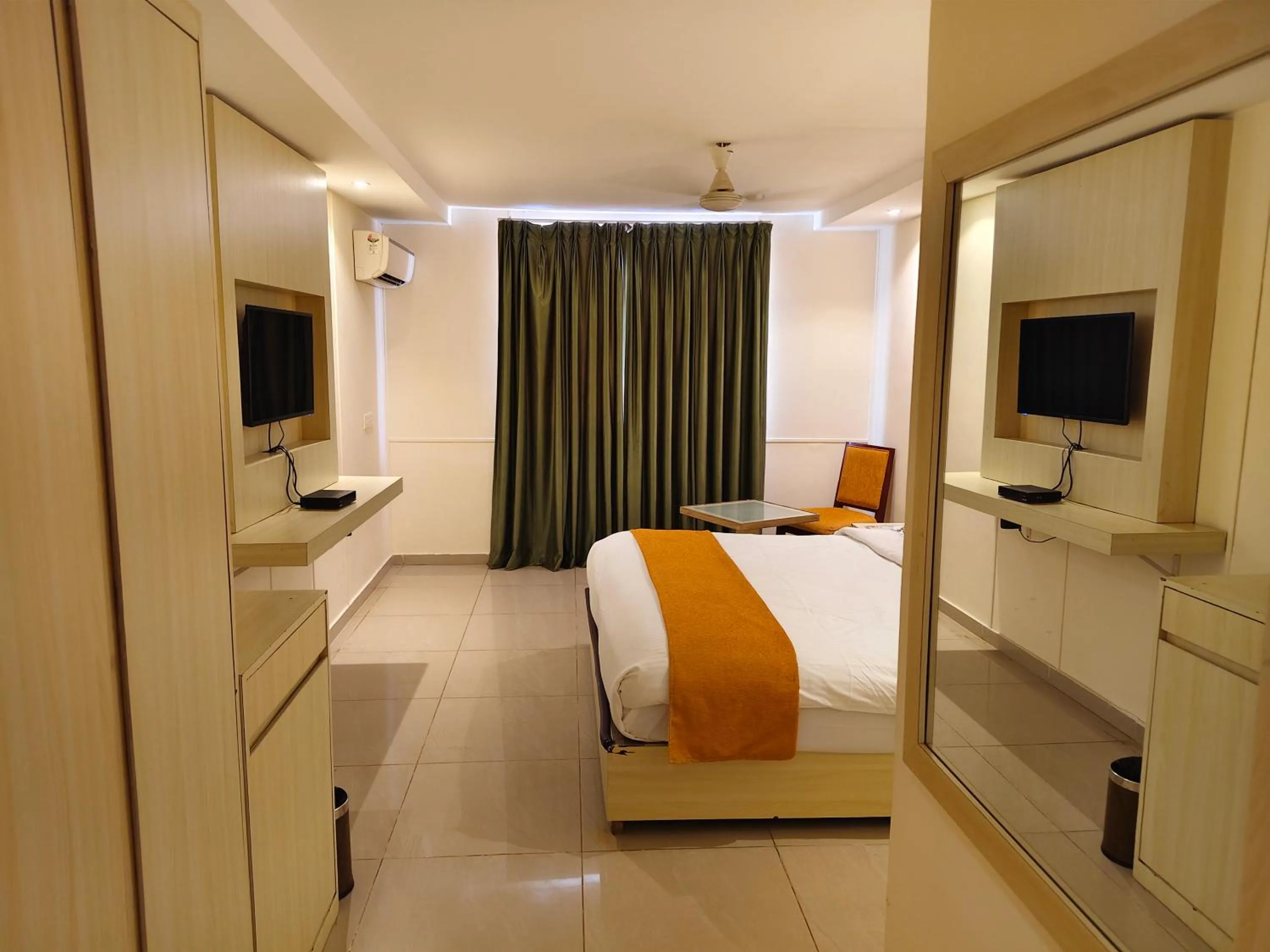Bedroom, Bed in Trevon Hotels & Resorts Goa