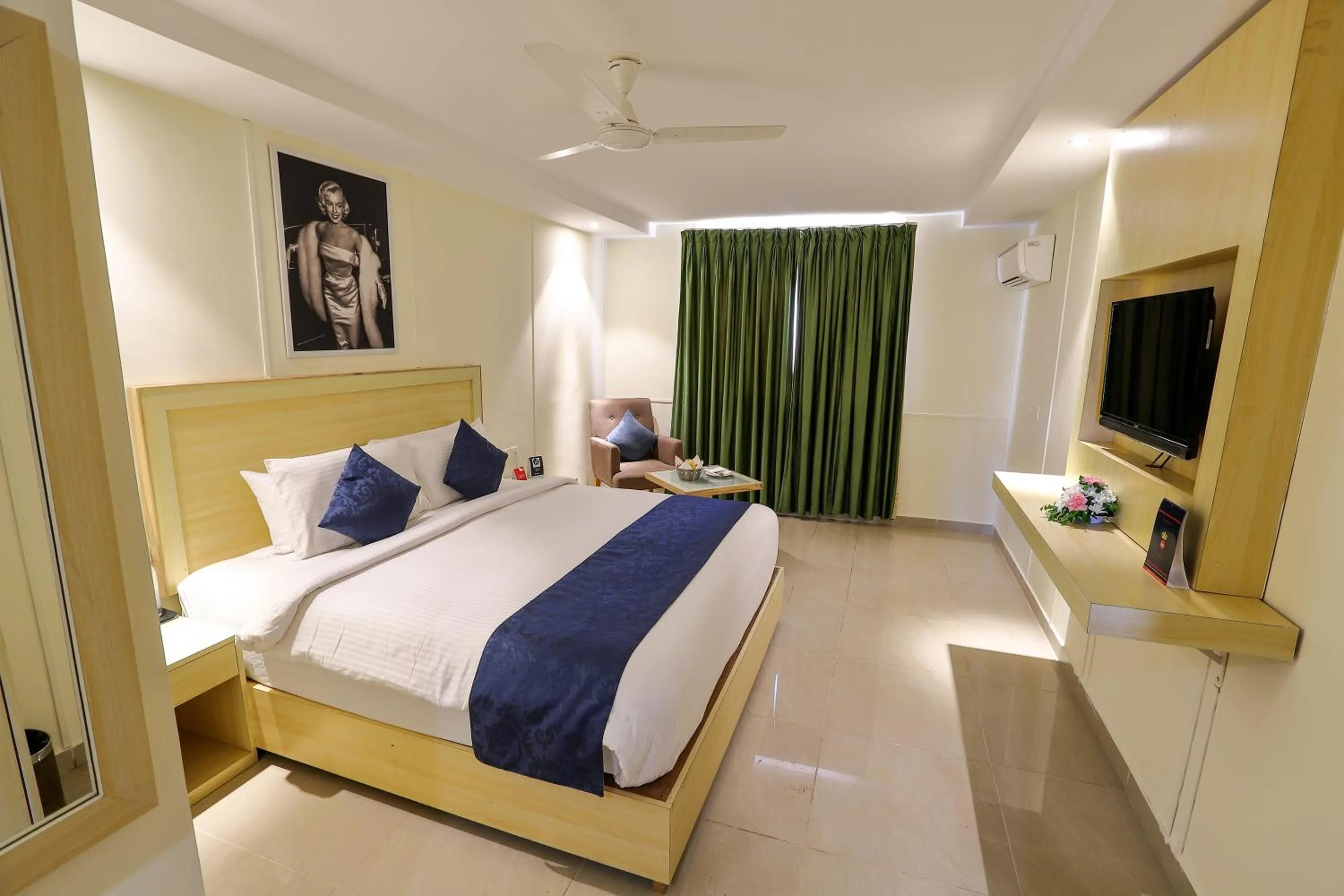 Bed in Zip By Spree Hotels Hyde Goa