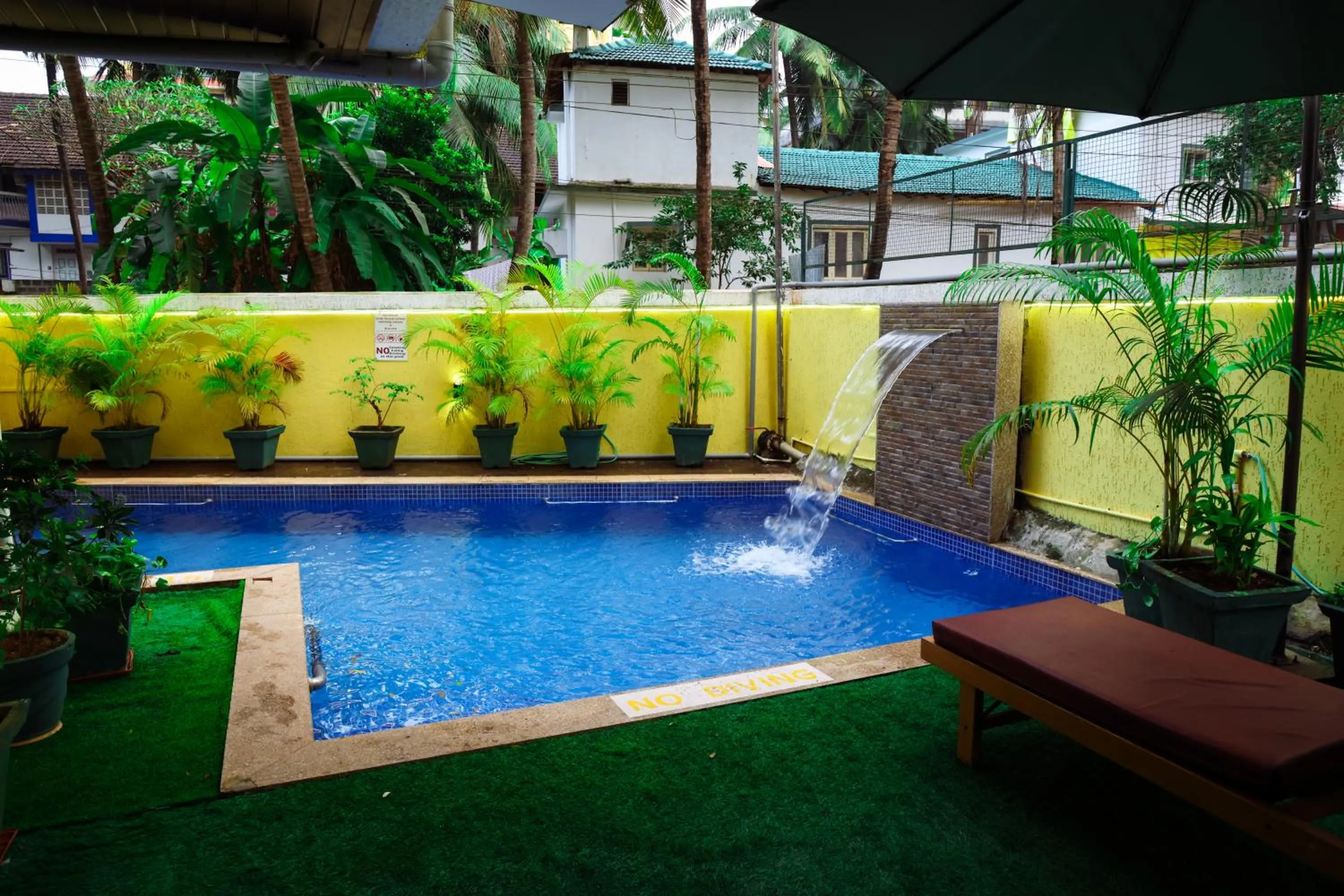 Swimming pool in Zip By Spree Hotels Hyde Goa