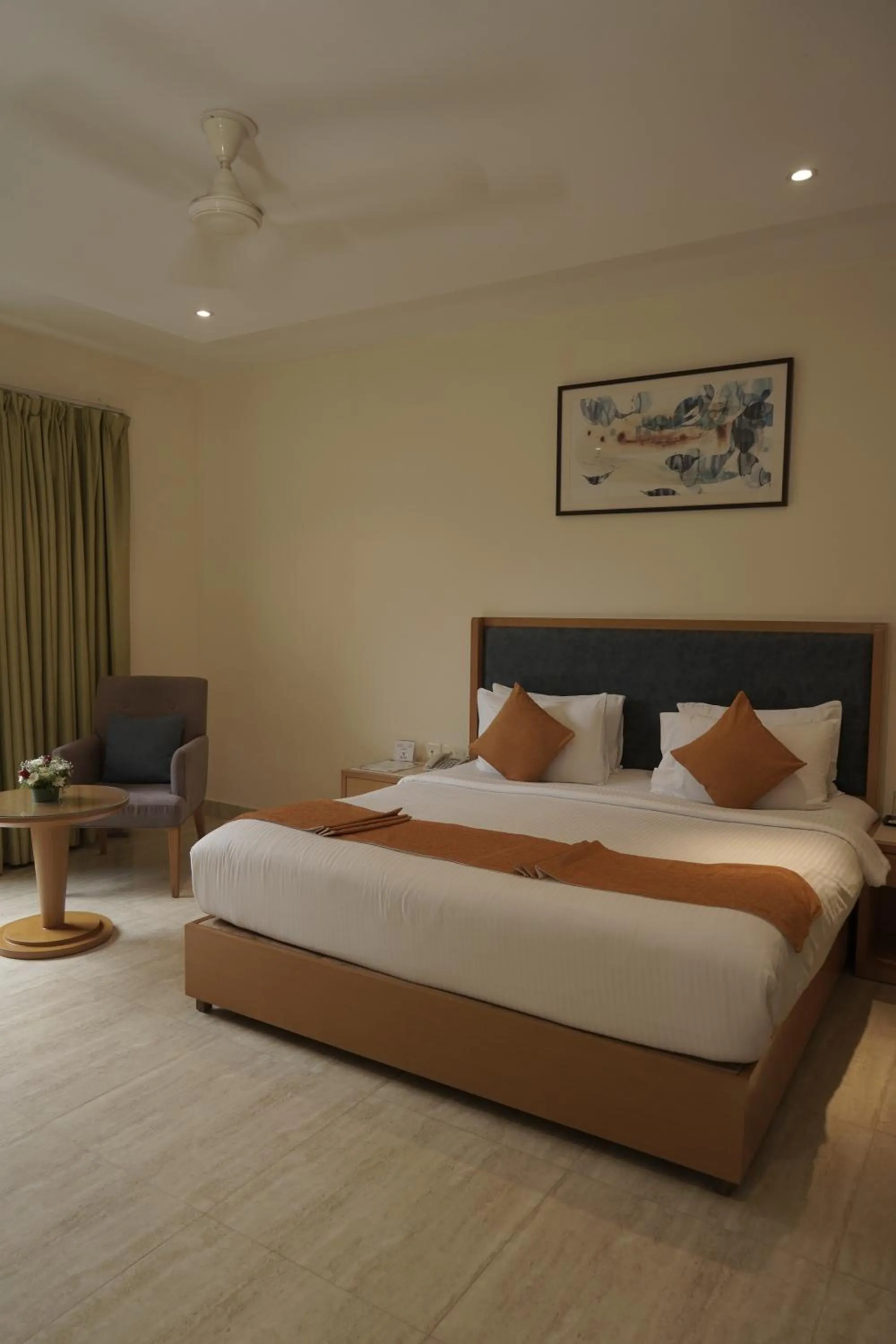Bed in Trevon Hotels & Resorts Goa