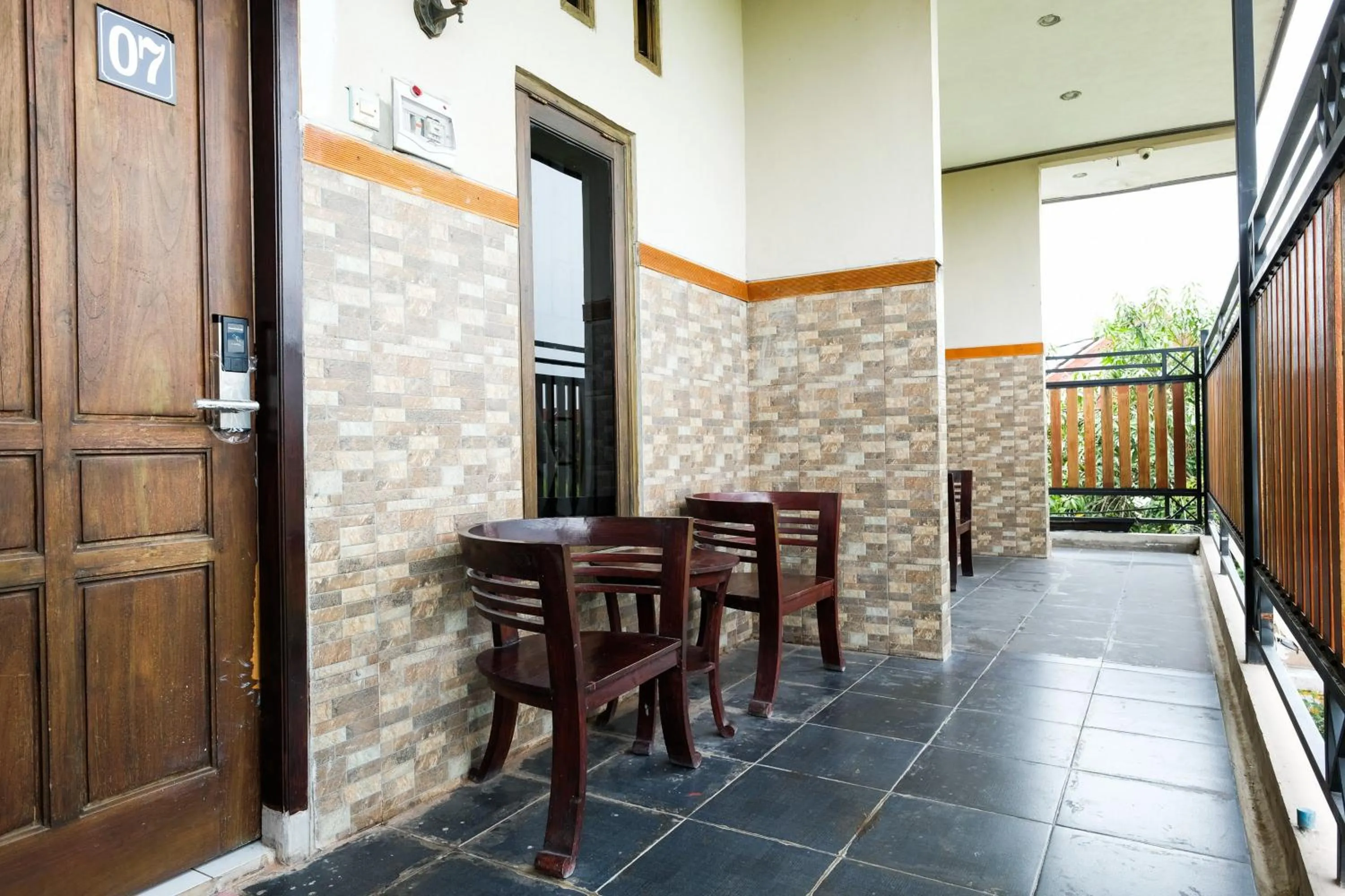 Property building in RedDoorz near Mojokerto Train Station