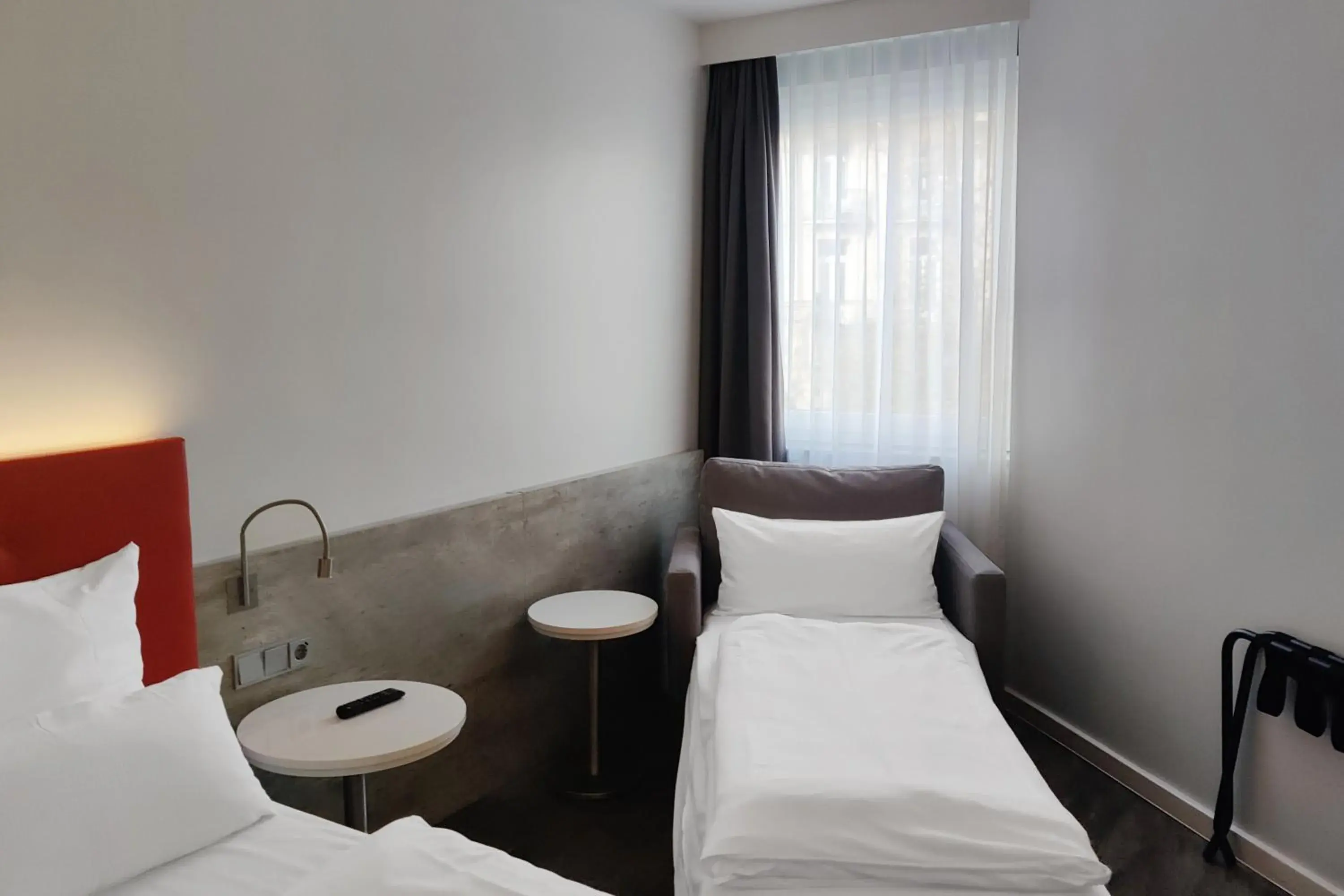 Twin Room with Sofa Bed in Garner Hotel Wiesbaden City by IHG Twin Room with Sofa Bed in Garner Hotel Wiesbaden City by IHG