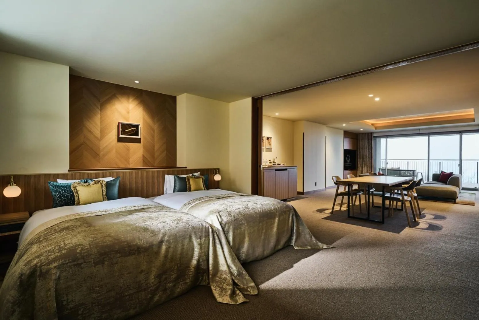 Bed in THE HIRAMATSU KARUIZAWA MIYOTA