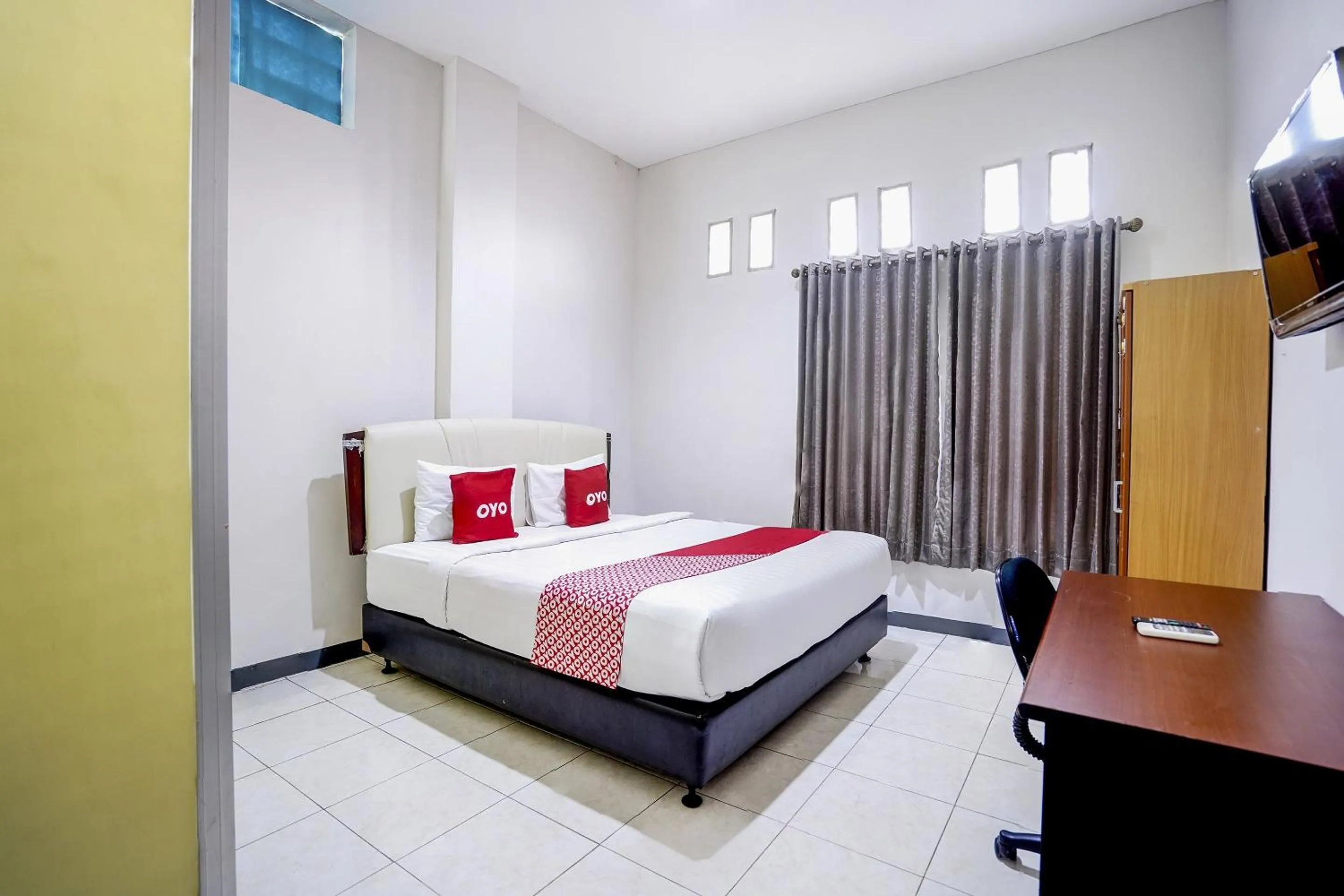 Bedroom in OYO Flagship 90890 Bratang Gede Residence