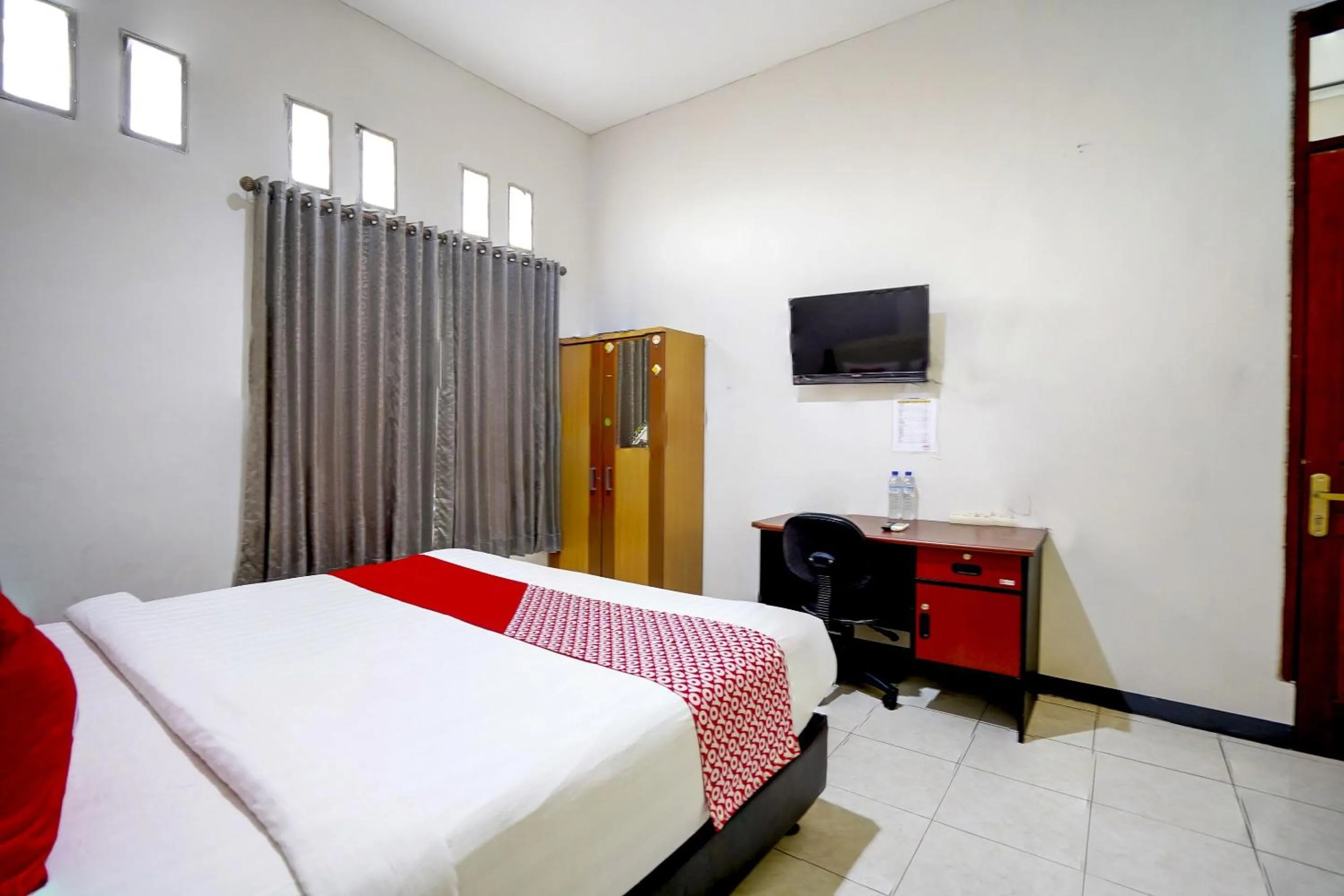 Bedroom in OYO Flagship 90890 Bratang Gede Residence
