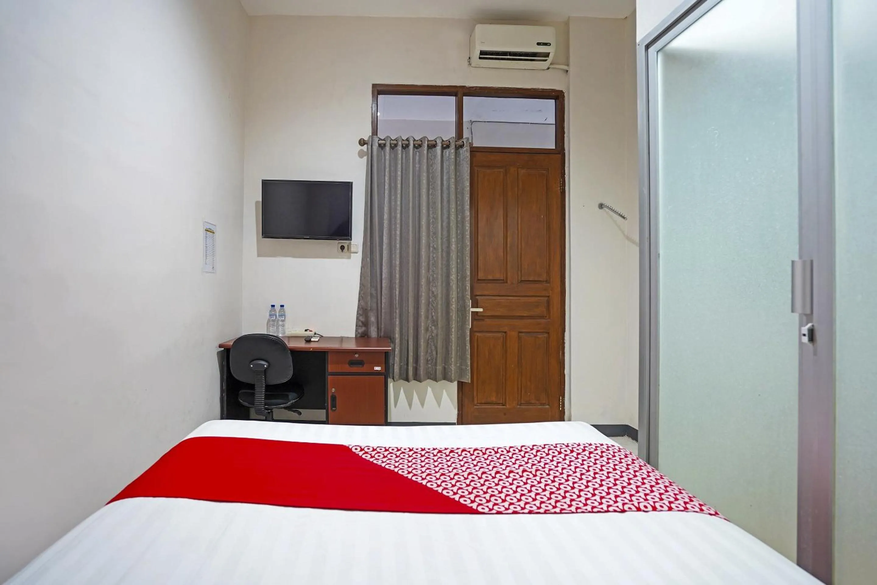 Bedroom in OYO Flagship 90890 Bratang Gede Residence