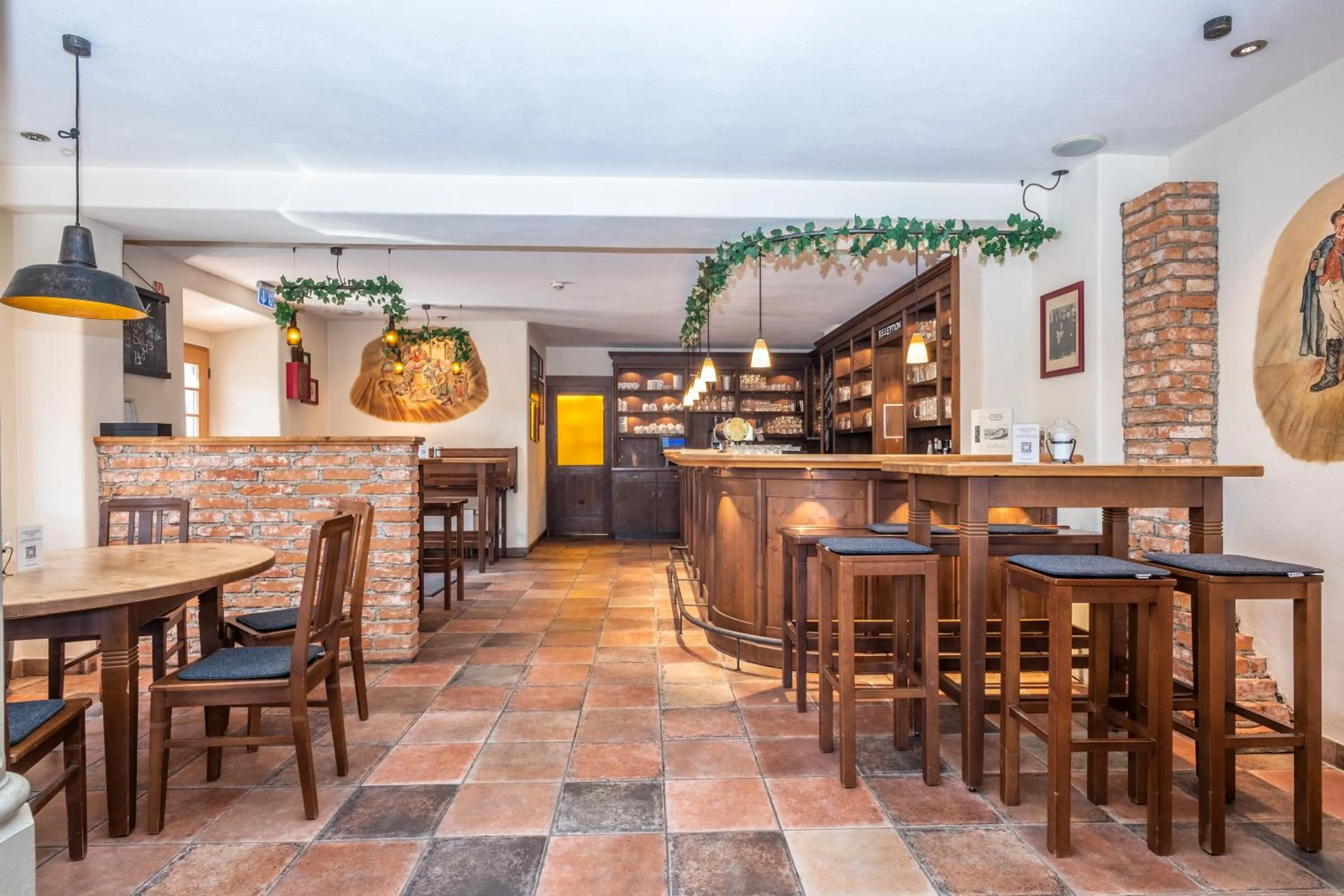 Restaurant/places to eat in Hotel Alte Post