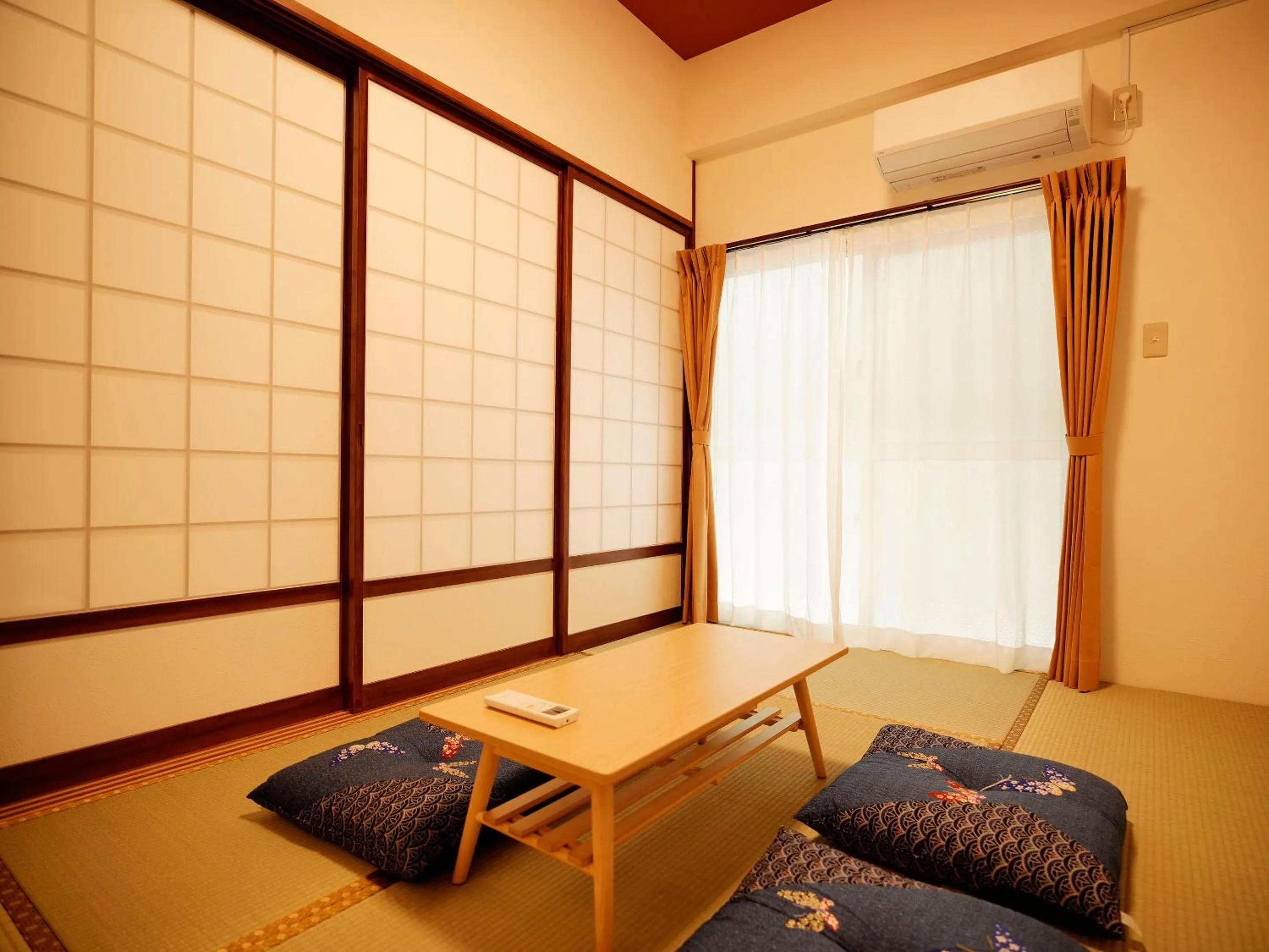 Living room, Bed in Mcity in Maejima