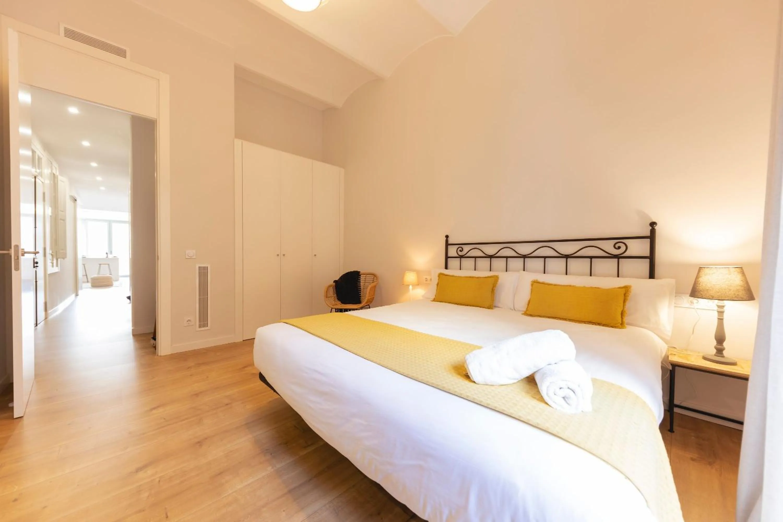 Bedroom, Bed in Bravissimo Riu Onyar, modern 3 bedroom apartment