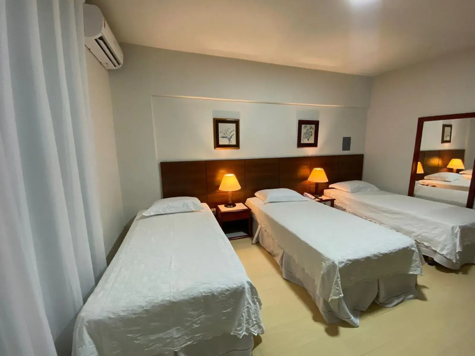 Triple Room in Rede Andrade Aquarius Triple Room in Rede Andrade Aquarius