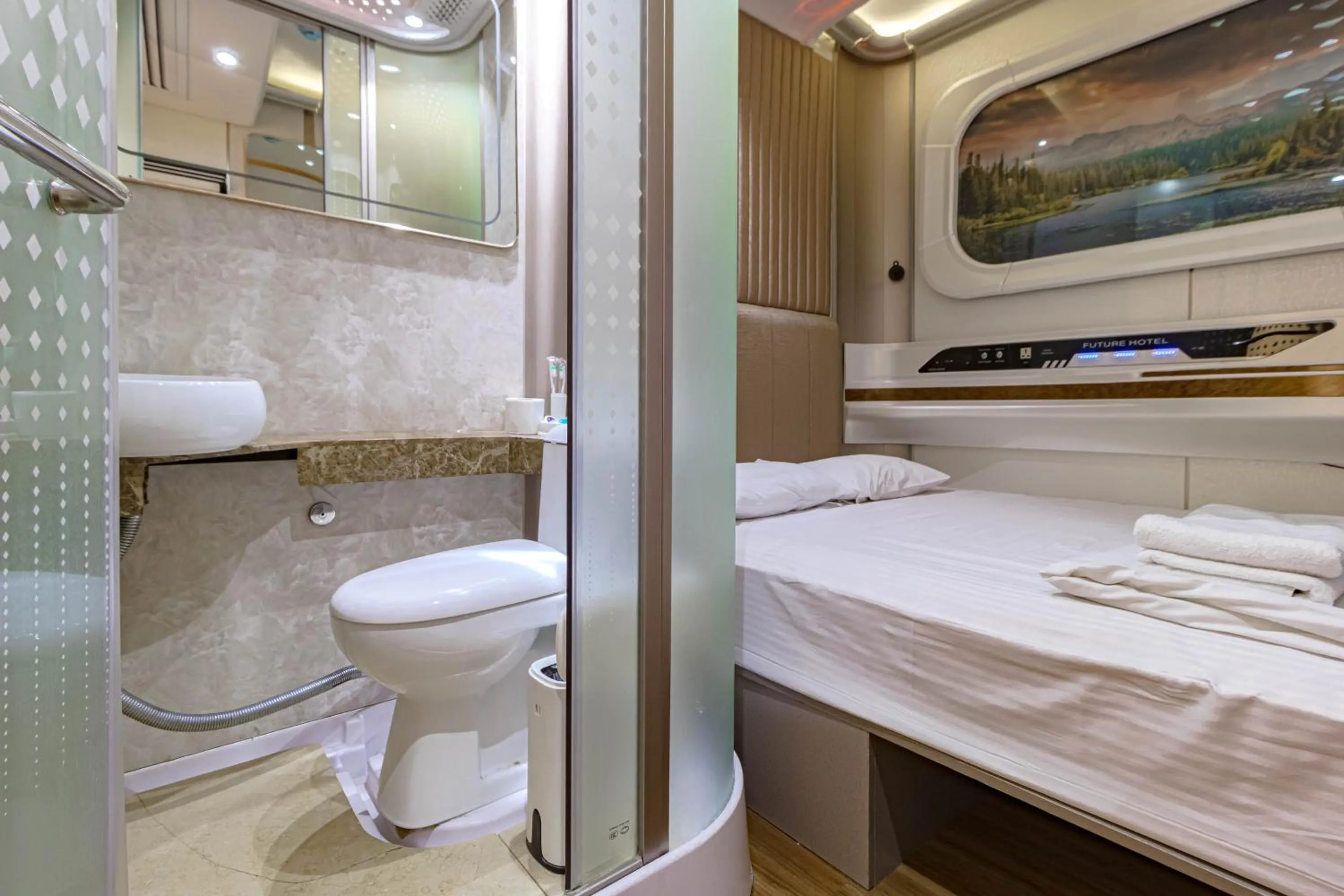 CAPS LOCK Future Hotel