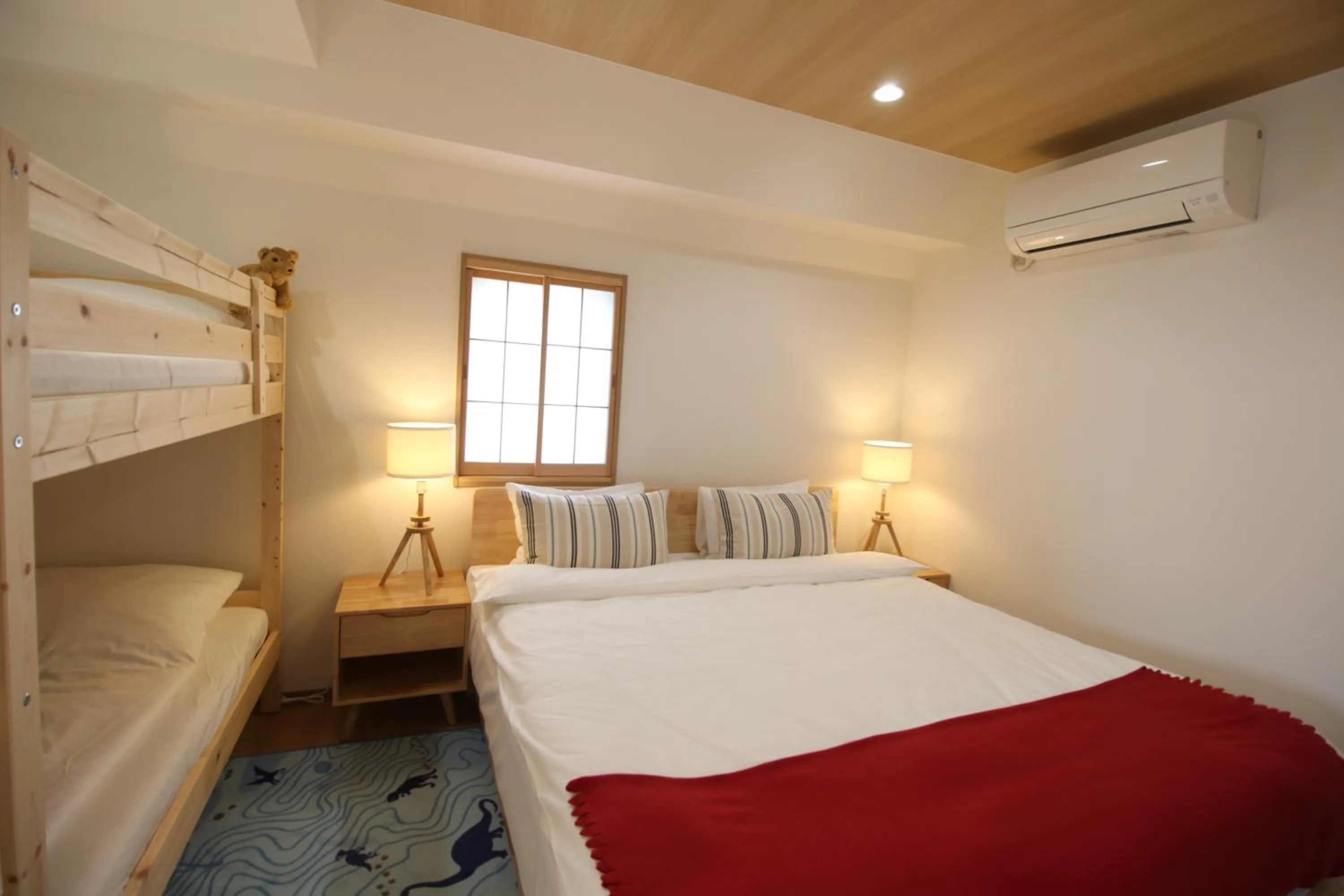 Bed in Uhome Suido Apartment SD