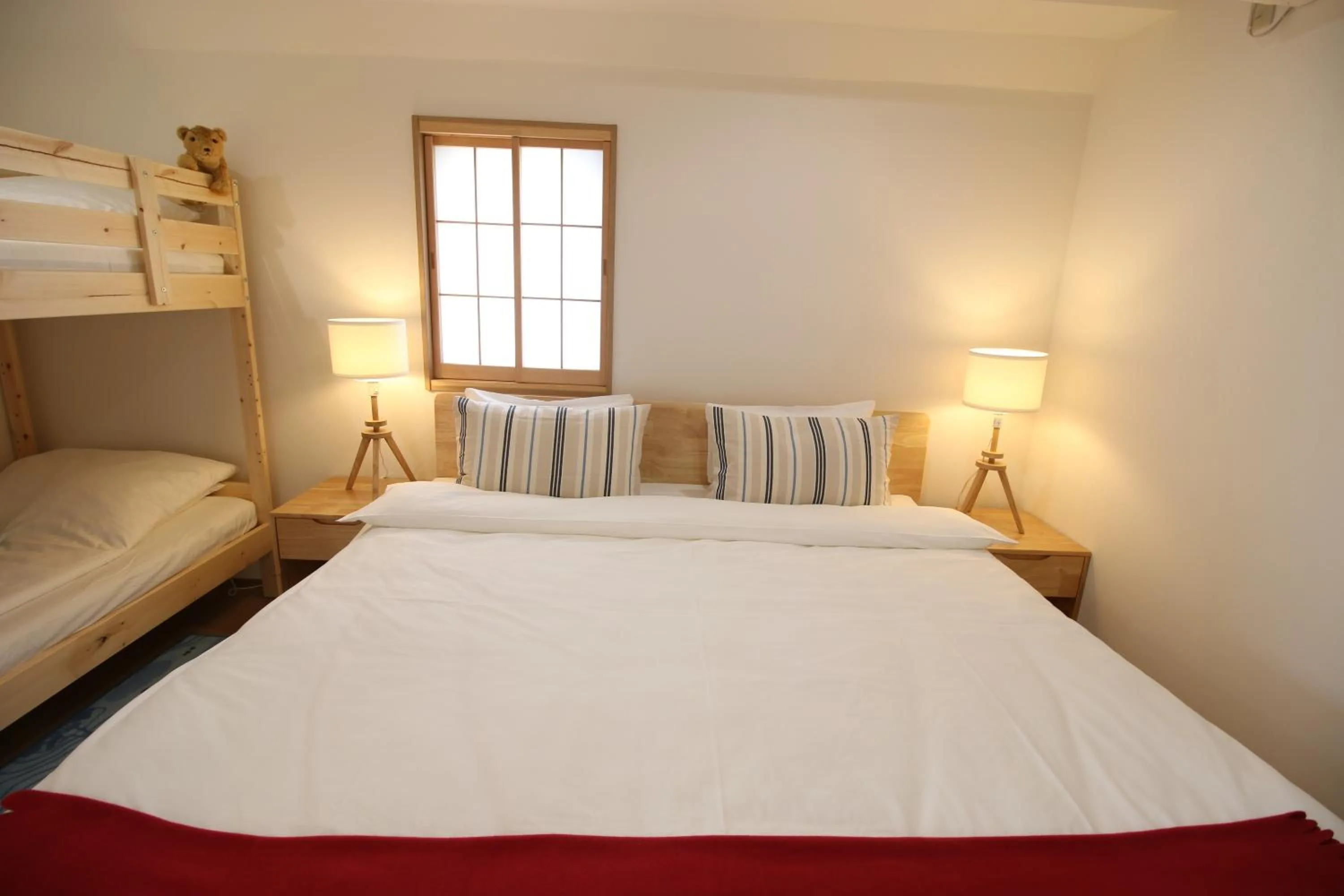 Bed in Uhome Suido Apartment SD