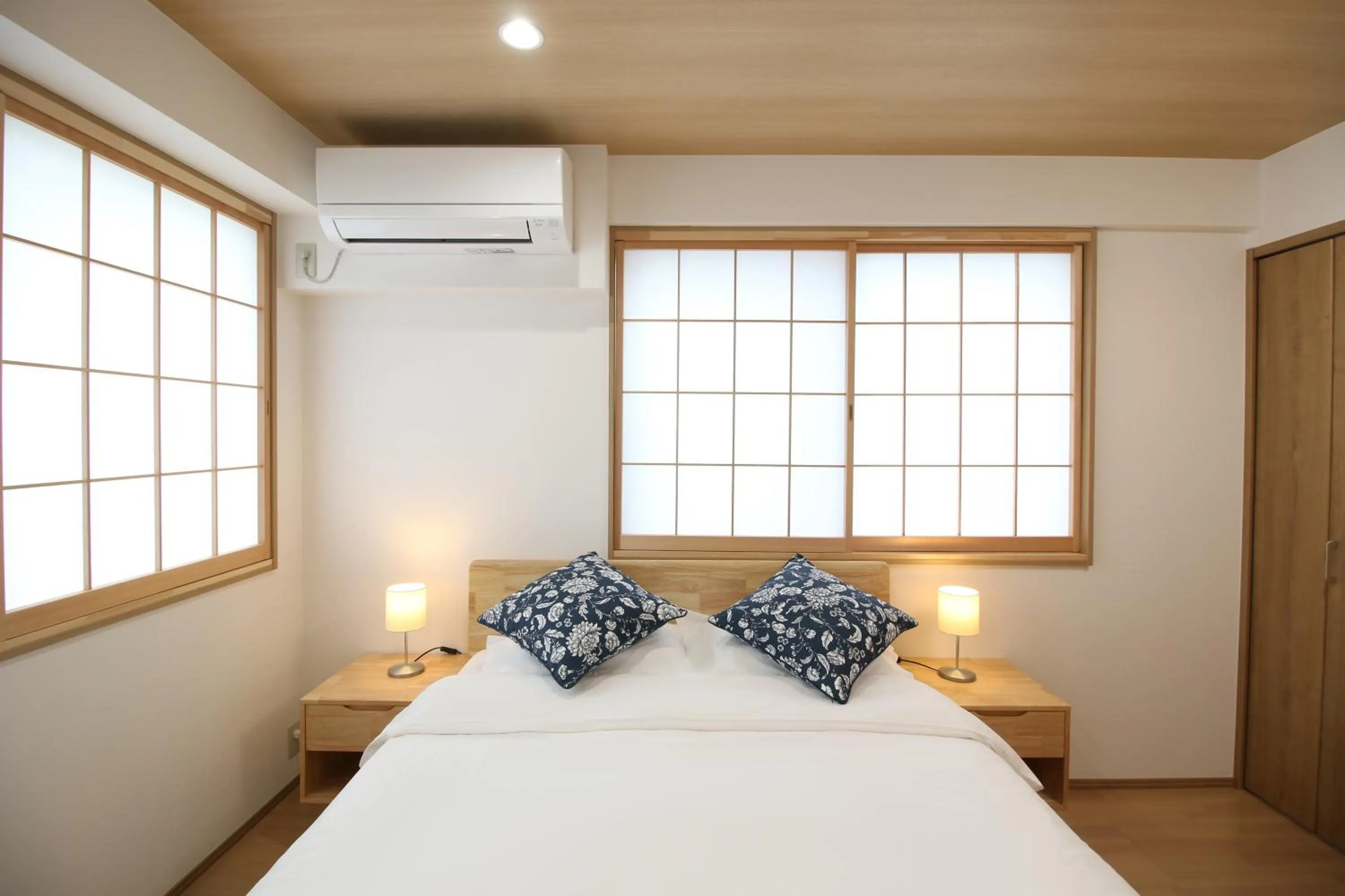 Bed in Uhome Suido Apartment SD