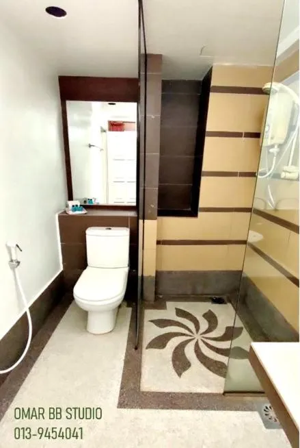 Bathroom in OMAR BB STUDIO