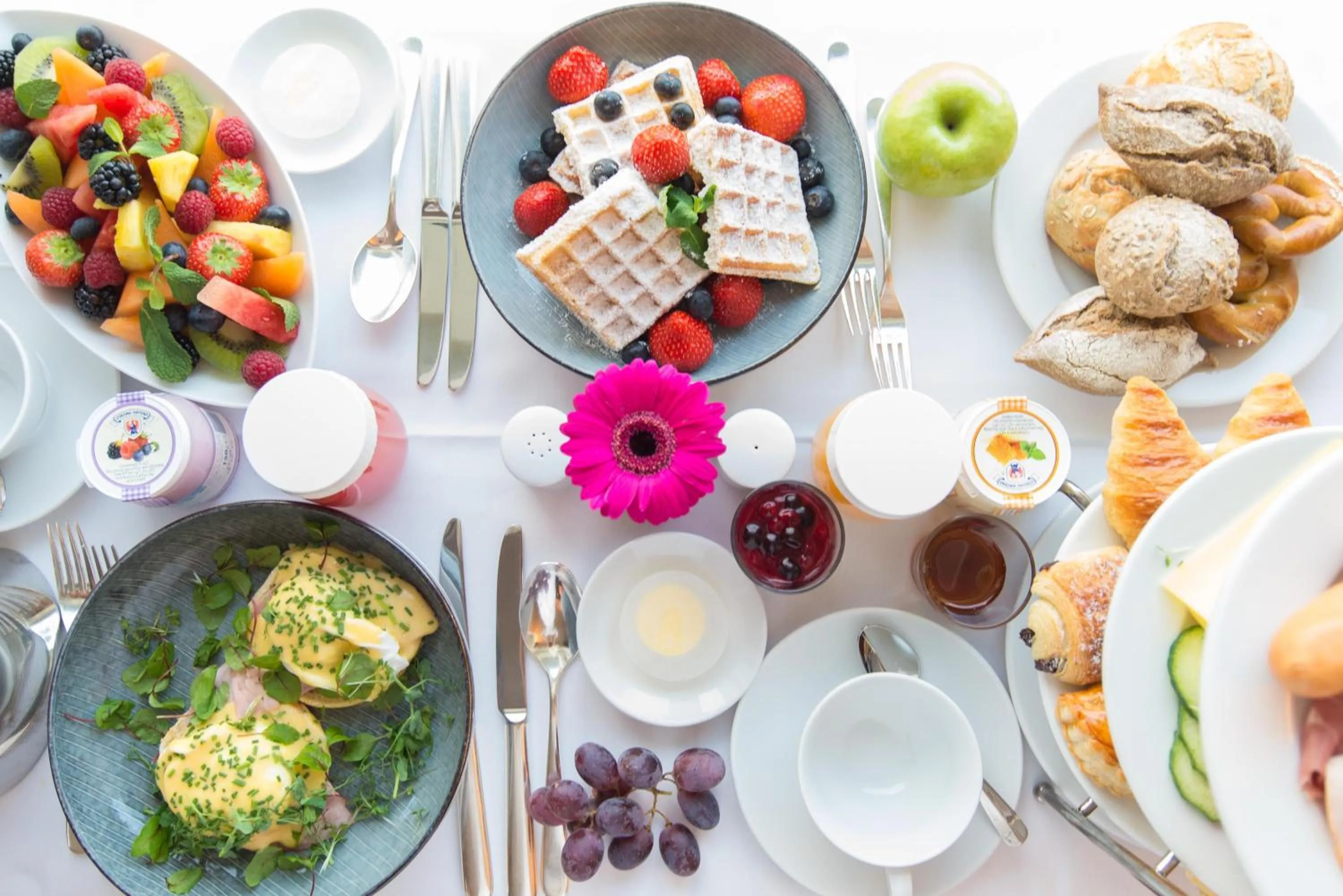 Restaurant/places to eat in Grand Hyatt Berlin