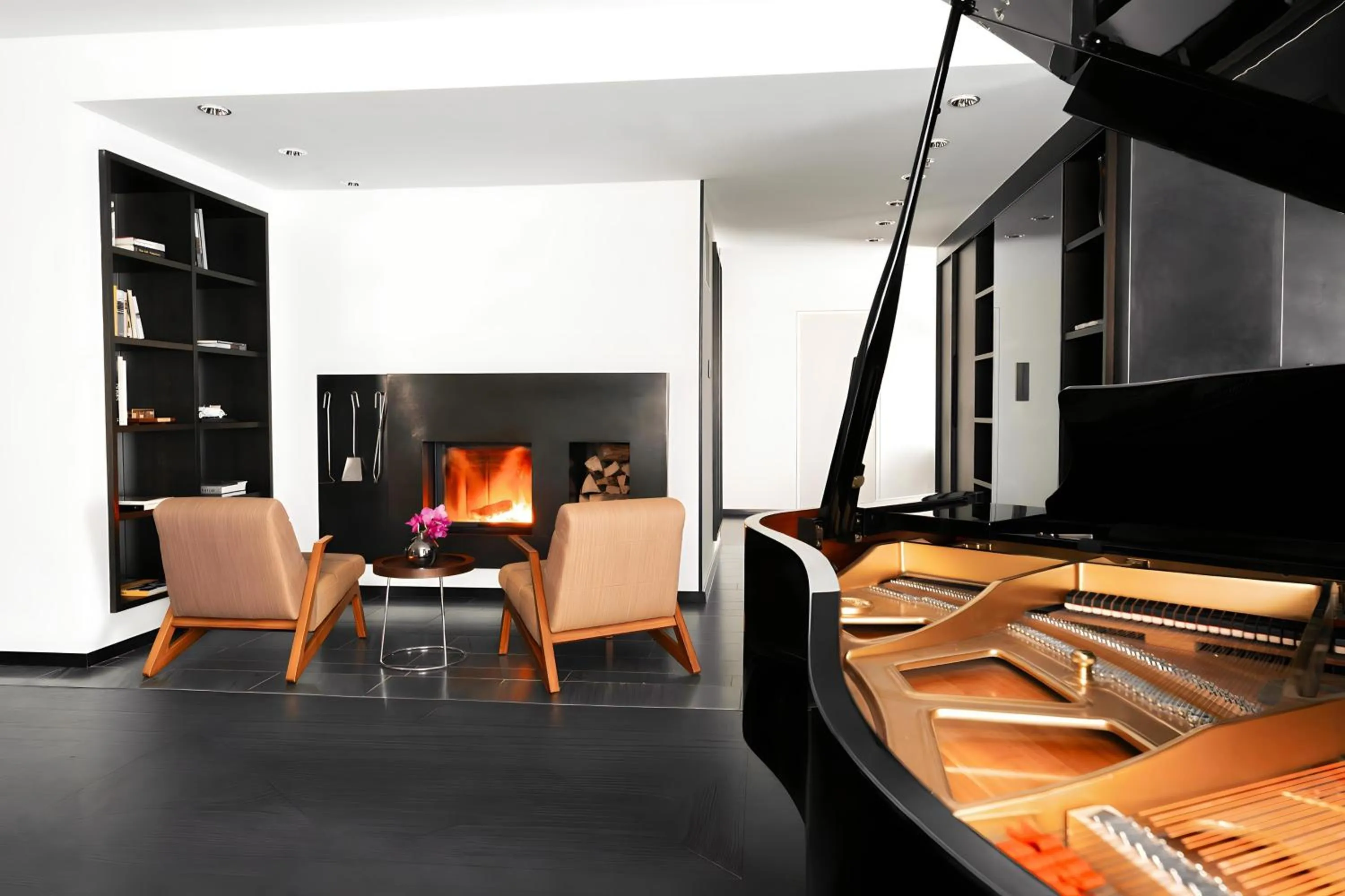 Photo of the whole room in Grand Hyatt Berlin