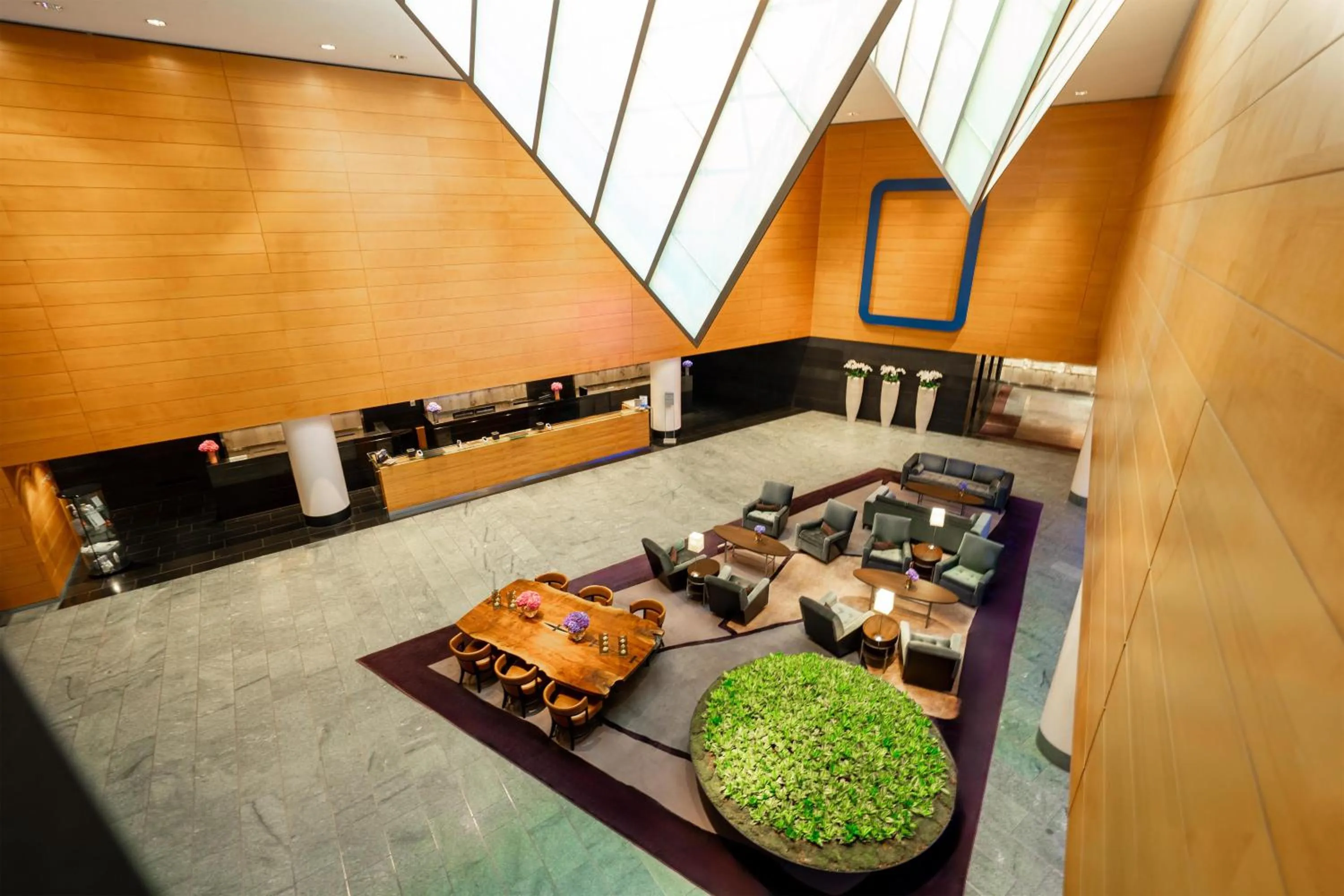 Lobby or reception in Grand Hyatt Berlin