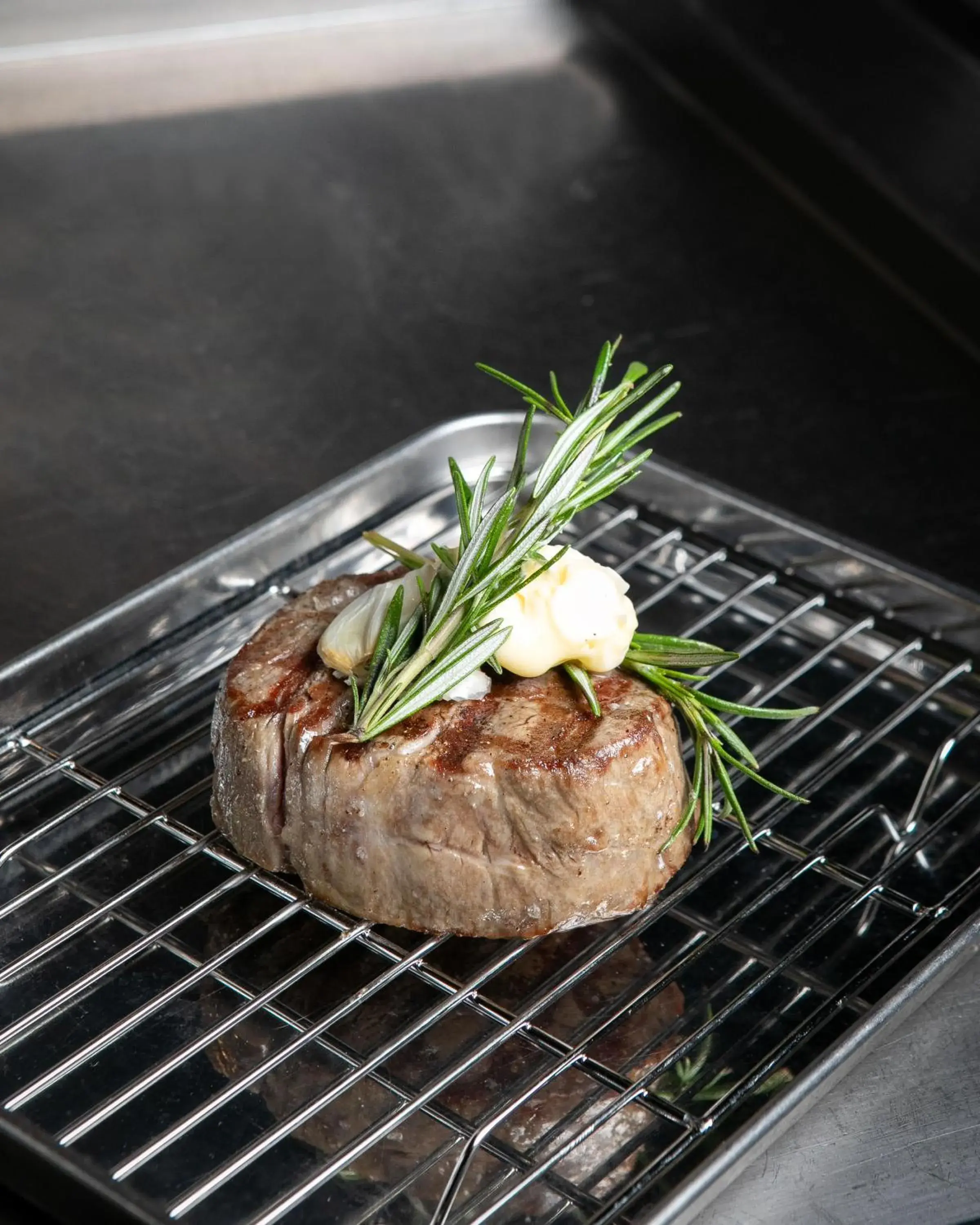 Restaurant/places to eat in Grand Hyatt Berlin Restaurant/places to eat in Grand Hyatt Berlin