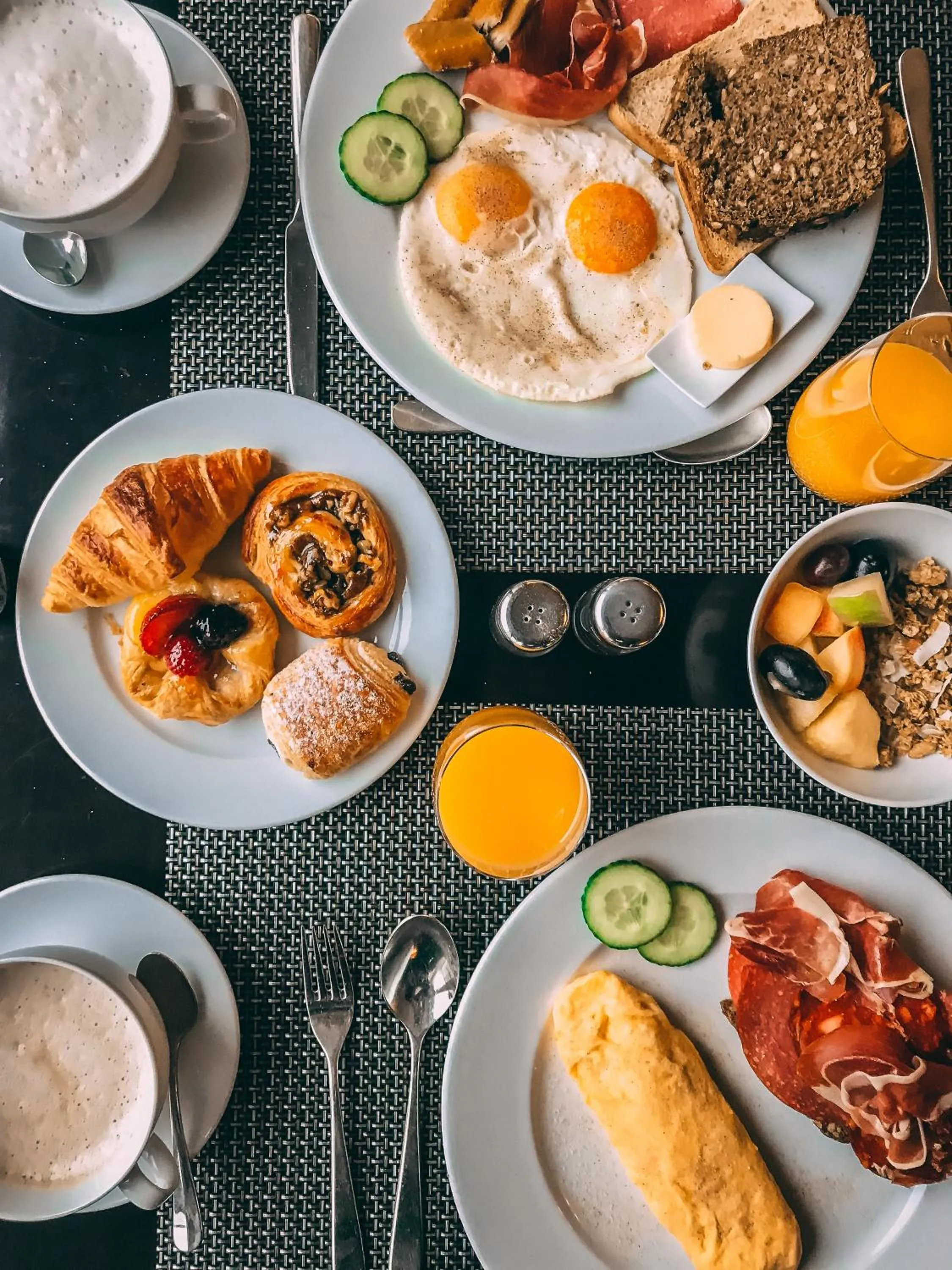 Breakfast in Grand Hyatt Berlin