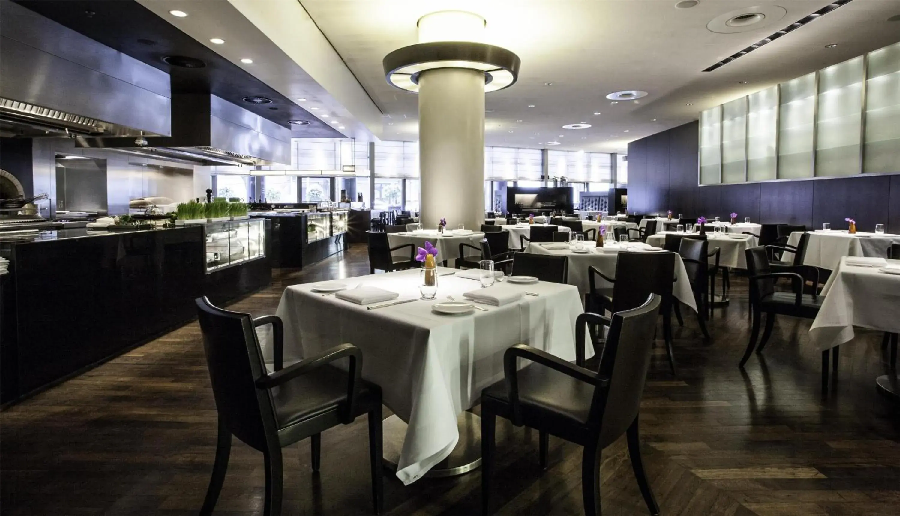 Restaurant/places to eat in Grand Hyatt Berlin Restaurant/places to eat in Grand Hyatt Berlin