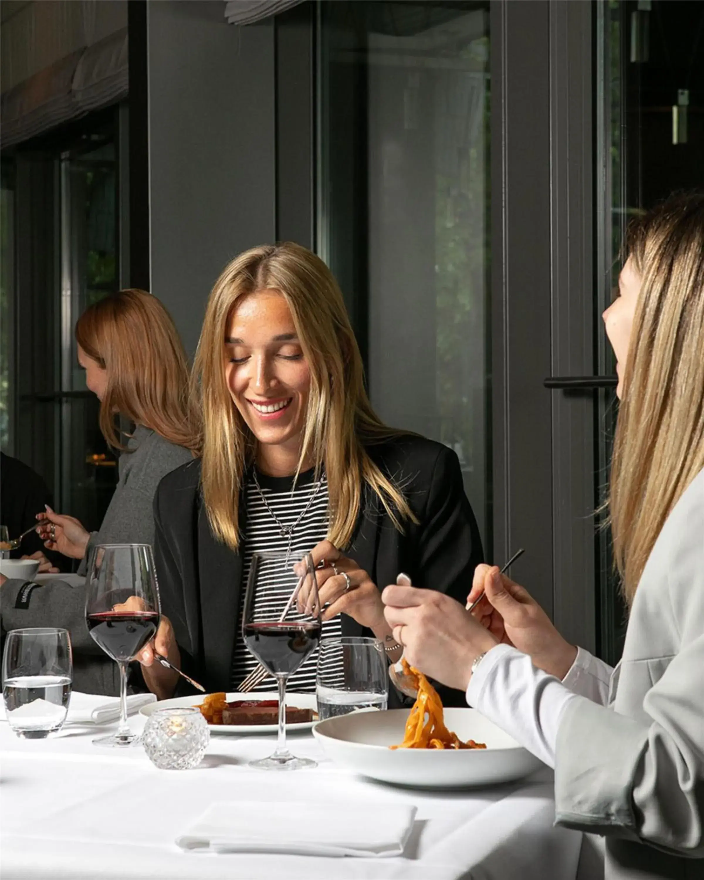 Restaurant/places to eat in Grand Hyatt Berlin Restaurant/places to eat in Grand Hyatt Berlin