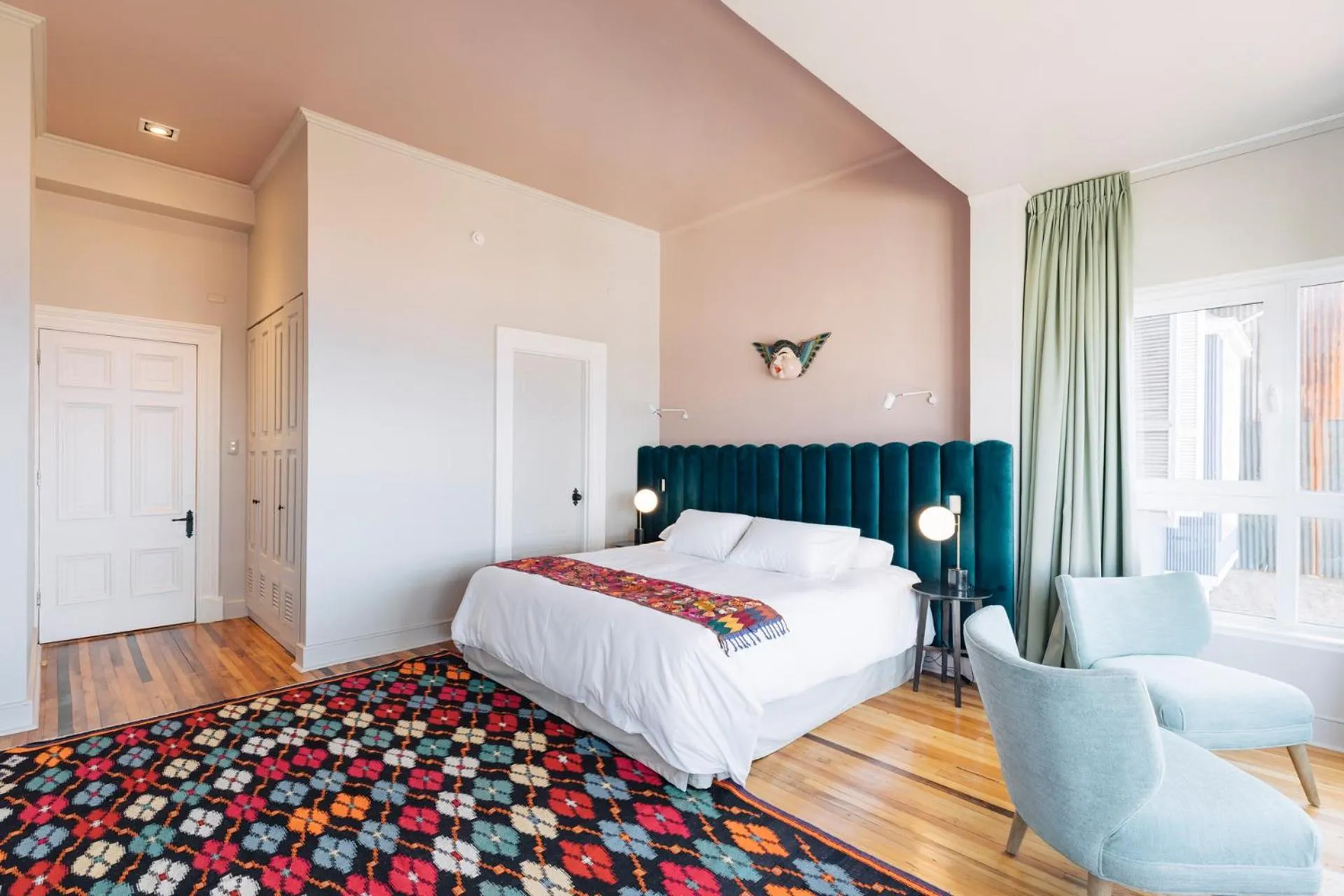 Photo of the whole room, Bed in Casablu Hotel