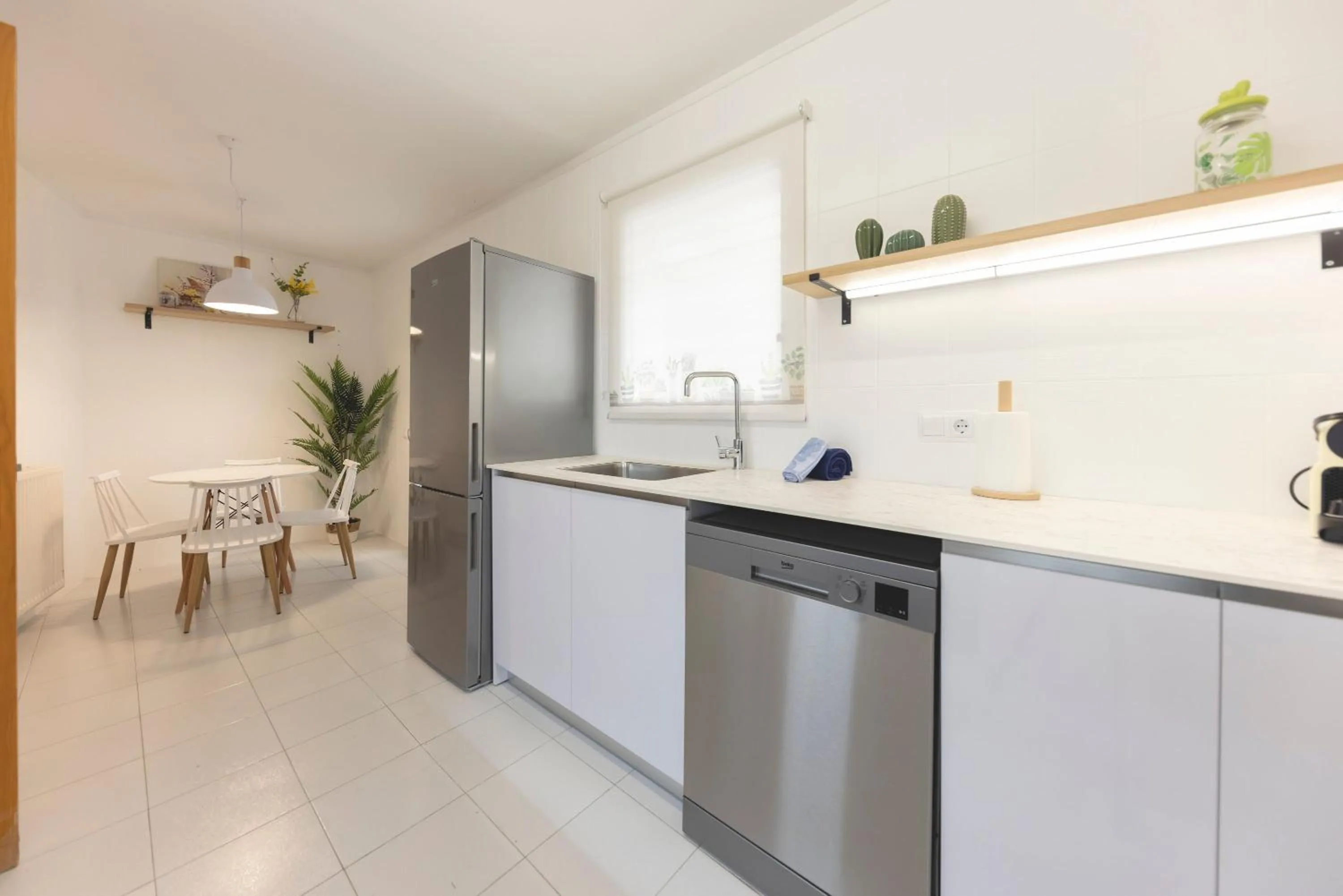 Kitchen or kitchenette in Bravissimo Plaça de la Independència, Morning Sun