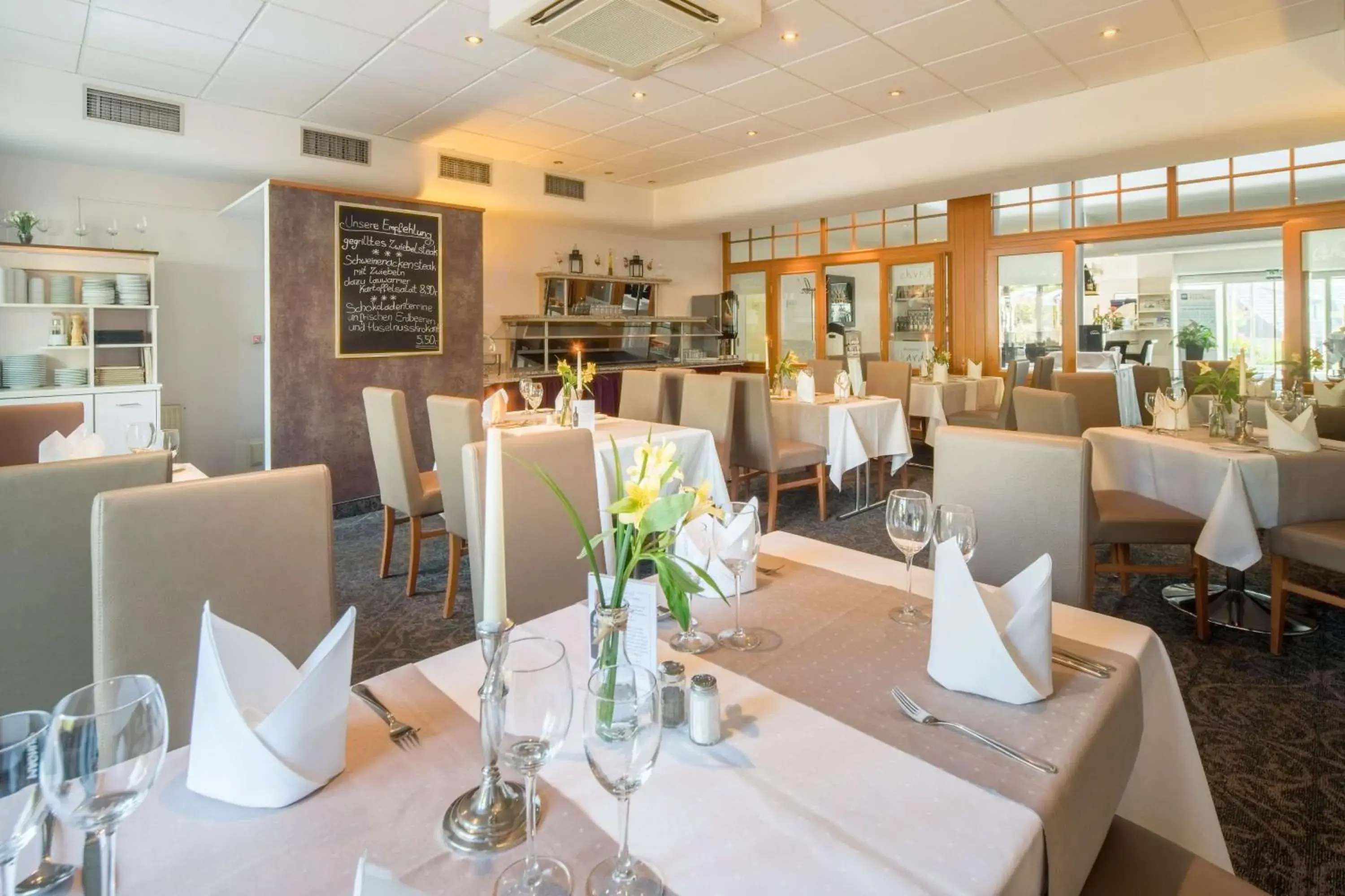 Restaurant/places to eat in Best Western Hotel Helmstedt am Lappwald Restaurant/places to eat in Best Western Hotel Helmstedt am Lappwald