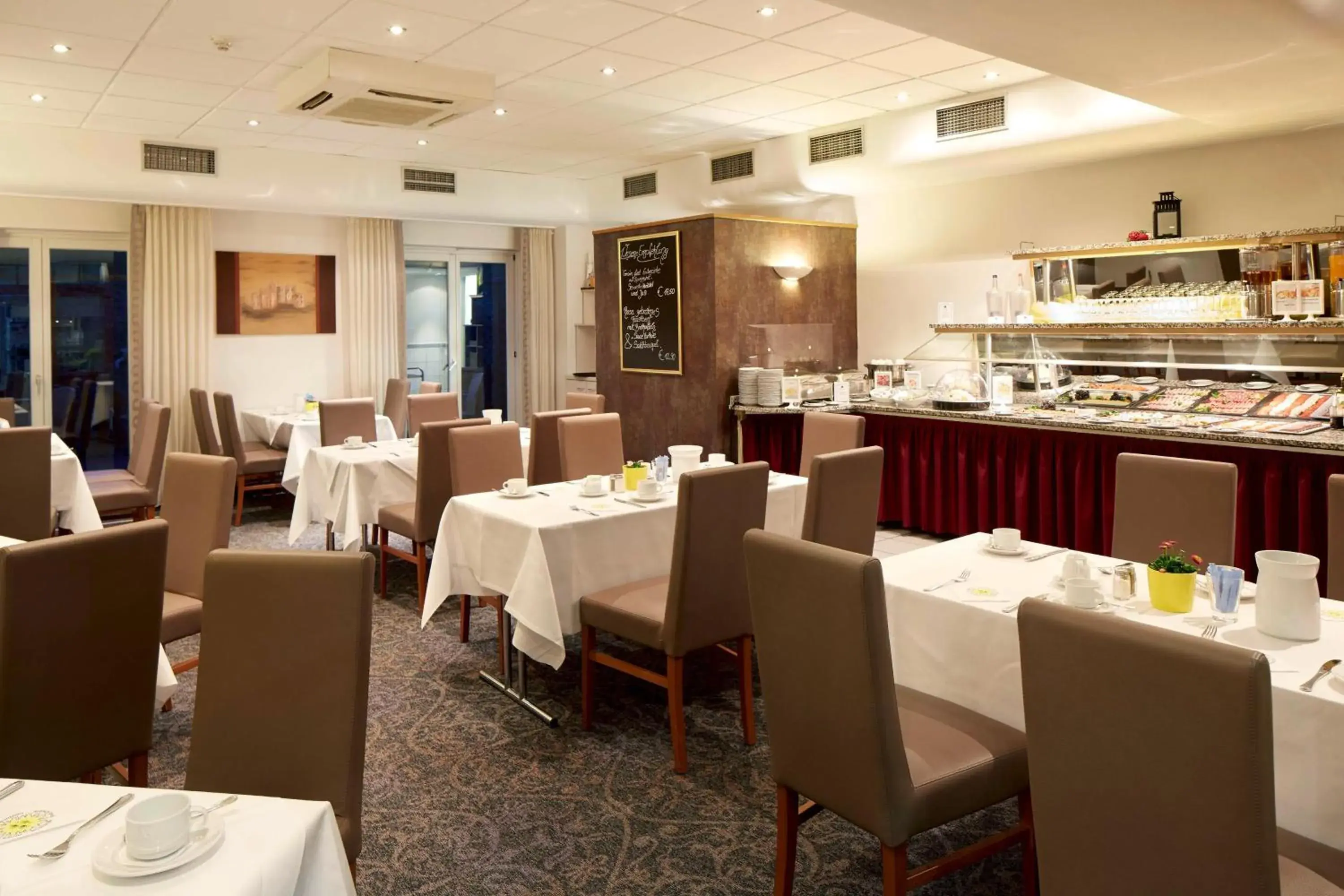 Restaurant/places to eat in Best Western Hotel Helmstedt am Lappwald Restaurant/places to eat in Best Western Hotel Helmstedt am Lappwald