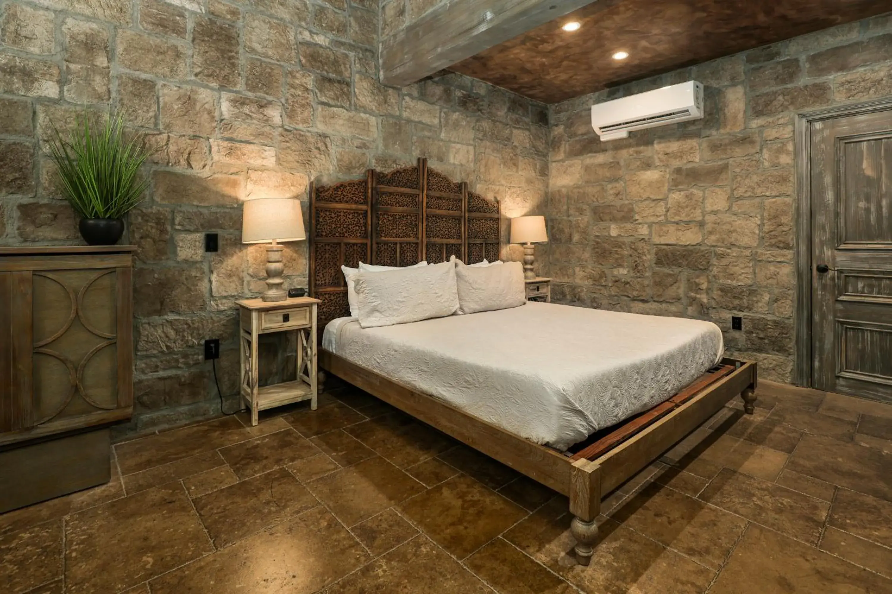 King Room with Roll-In Shower - Disability Access in The Inn at Zaca Creek King Room with Roll-In Shower - Disability Access in The Inn at Zaca Creek