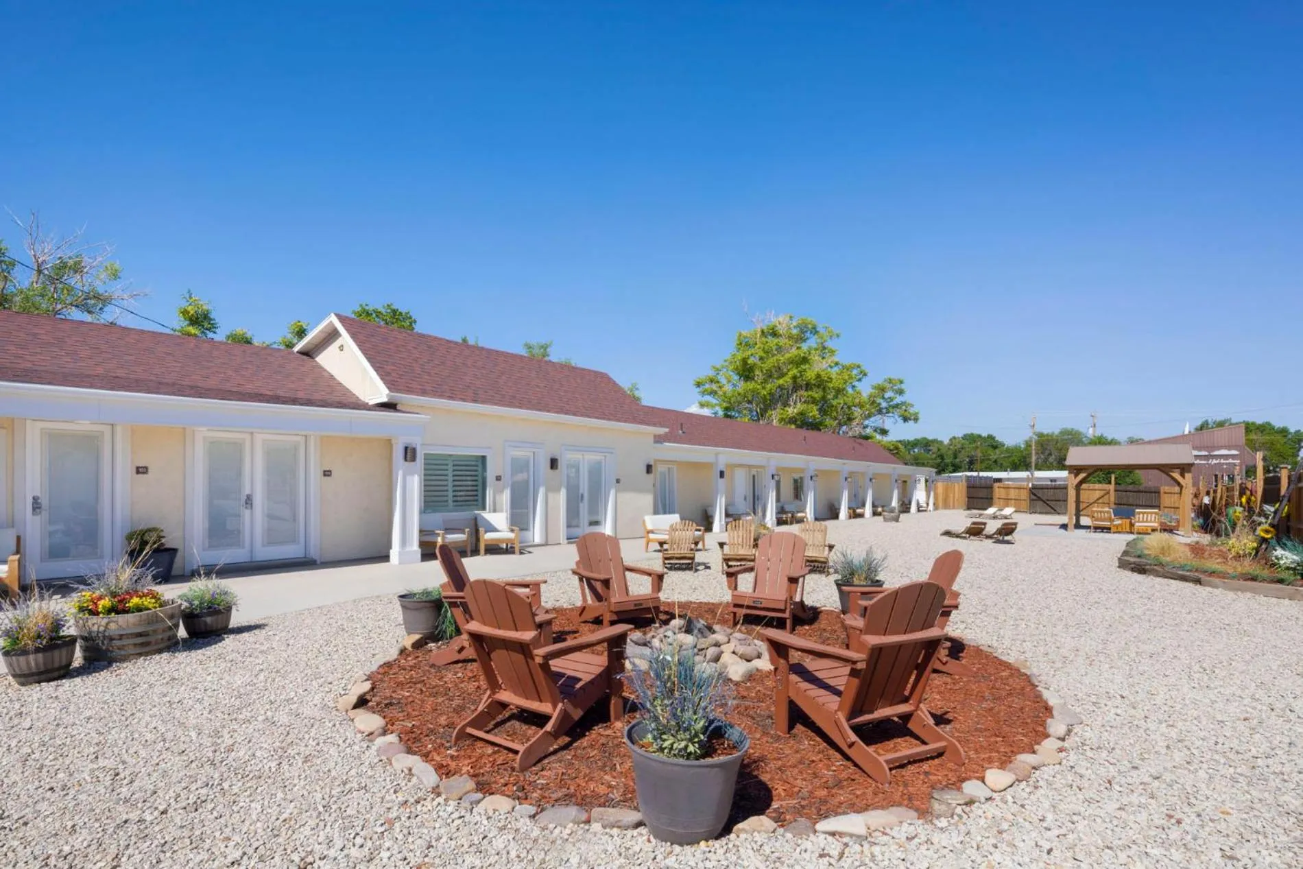 Property building in River Rock Inn B&B