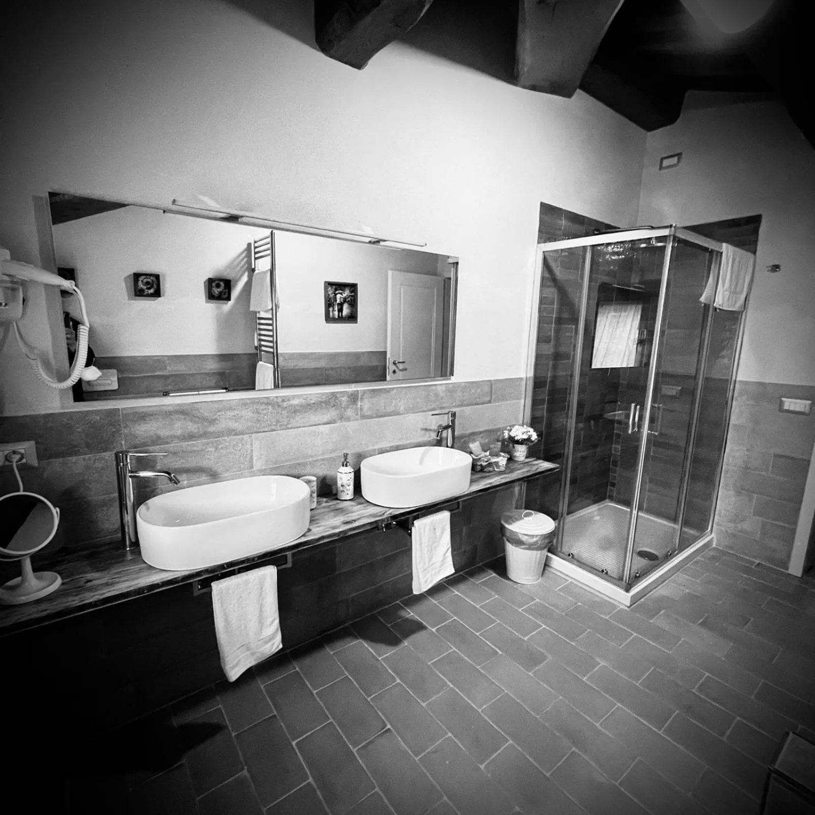 Bathroom in La valle B&B