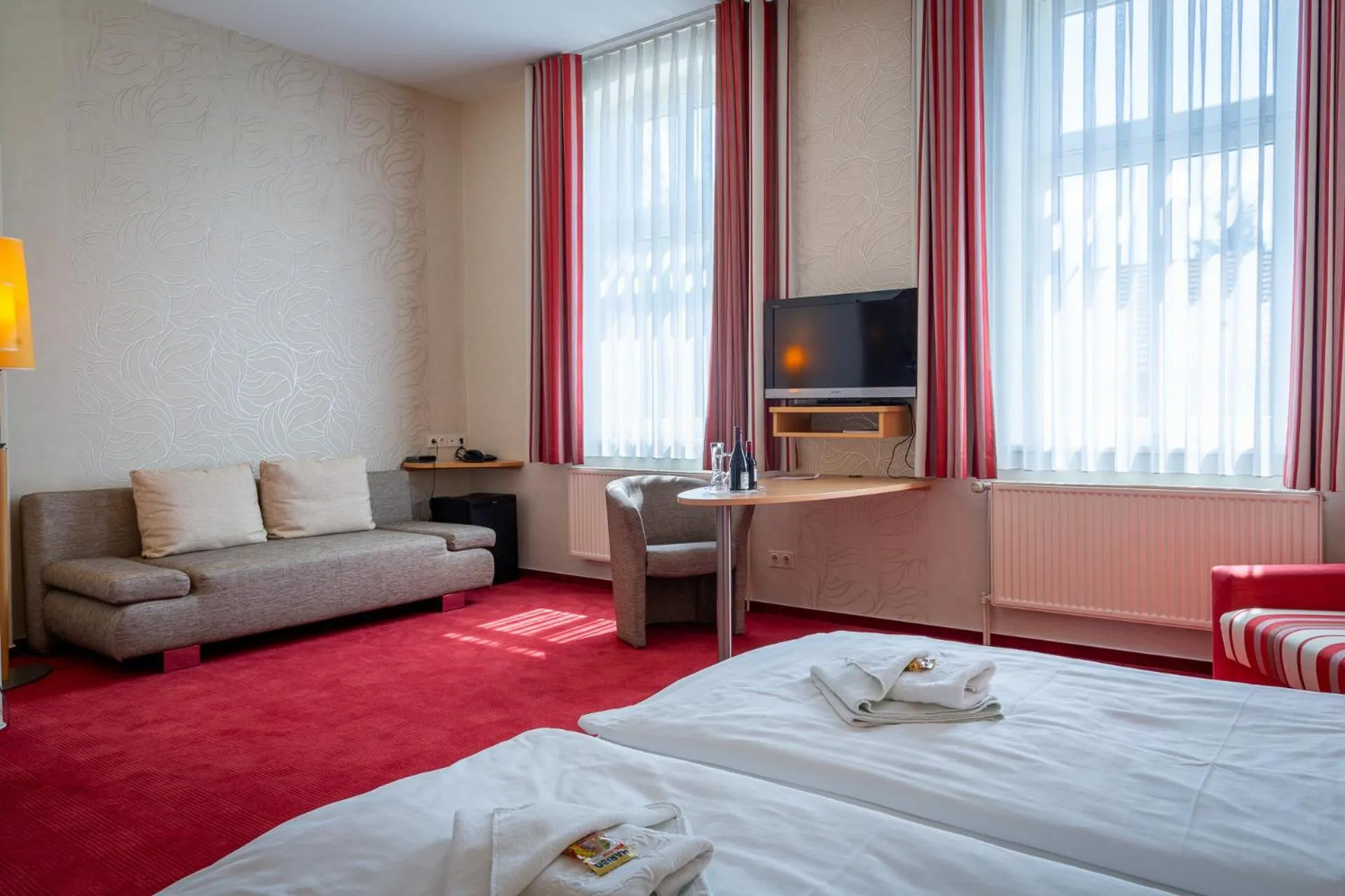 Seating area, Bed in Hotel & Restaurant Waldschlösschen