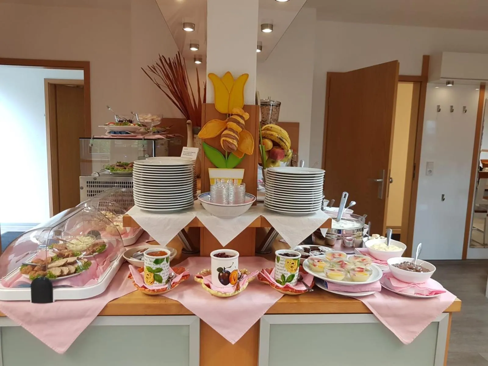 Breakfast in Apart Hotel Ferdinand Berlin