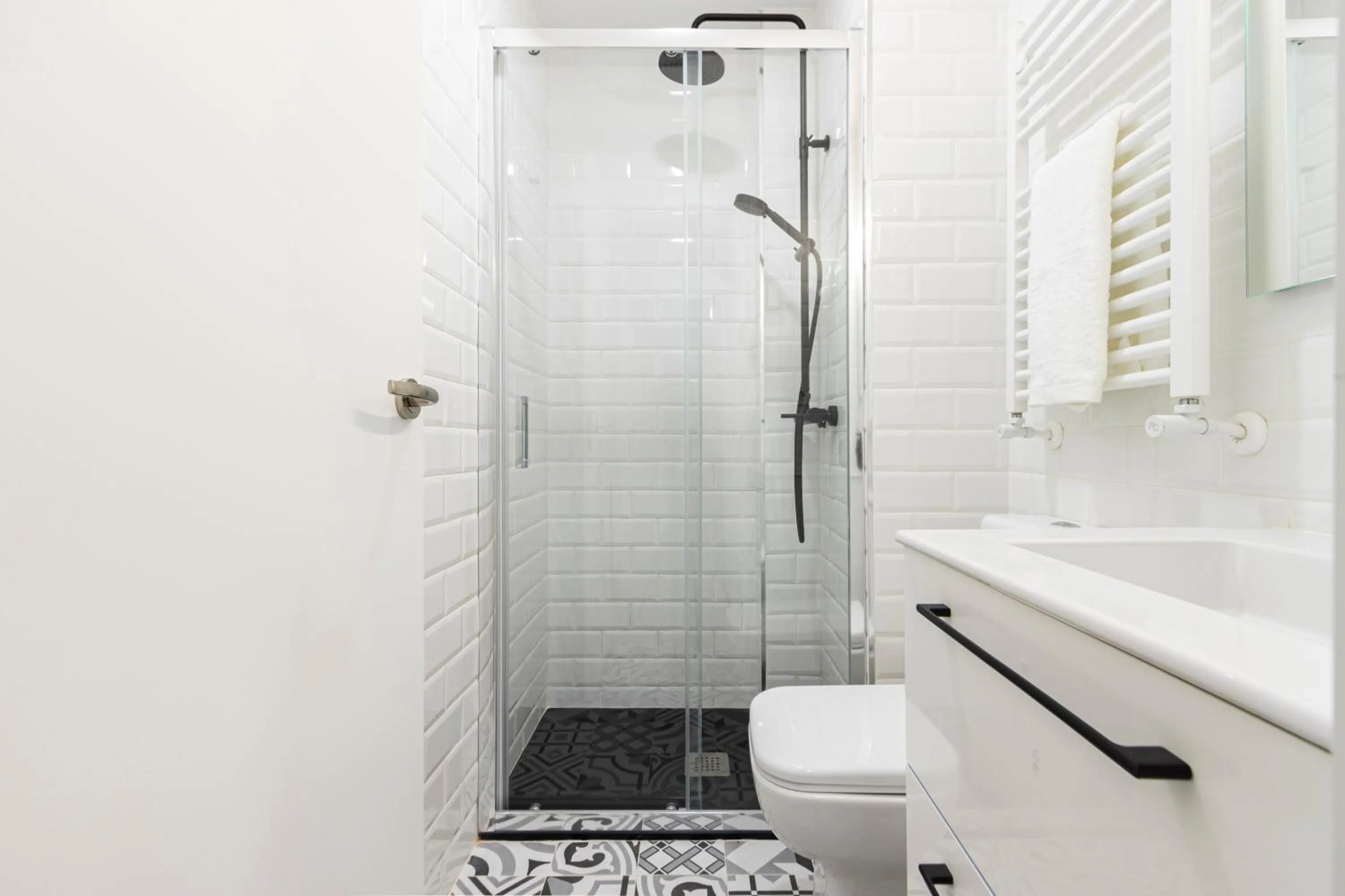 Bathroom in Ever House - IFEMA Canillas
