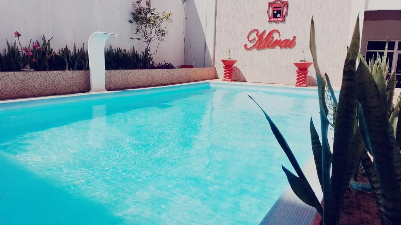 Swimming pool in Mirai Palace Hotel