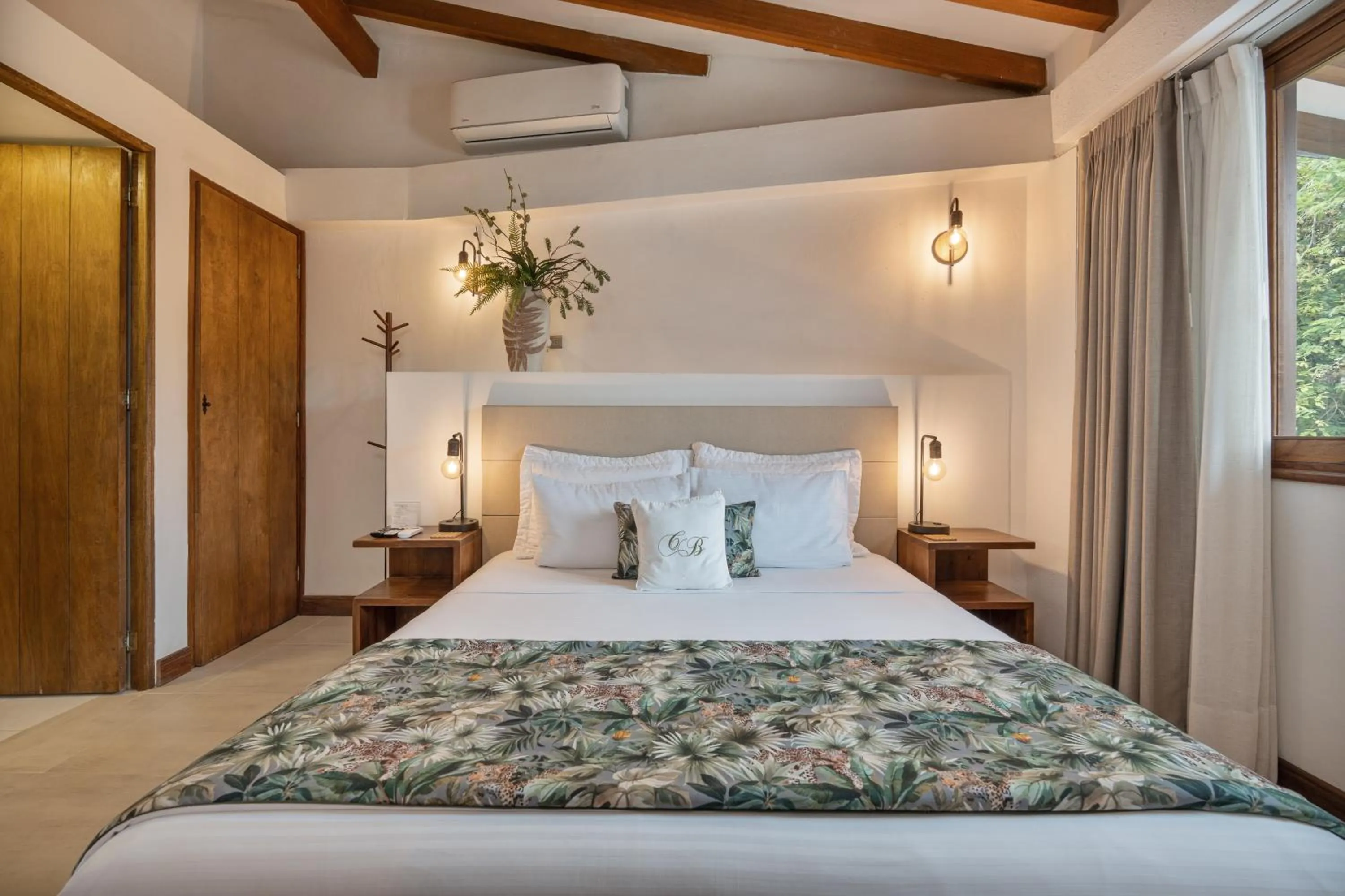 Bed in Casa Bixa Hotel Boutique -Santa Fe de Antioquia- Mayores de 12 años