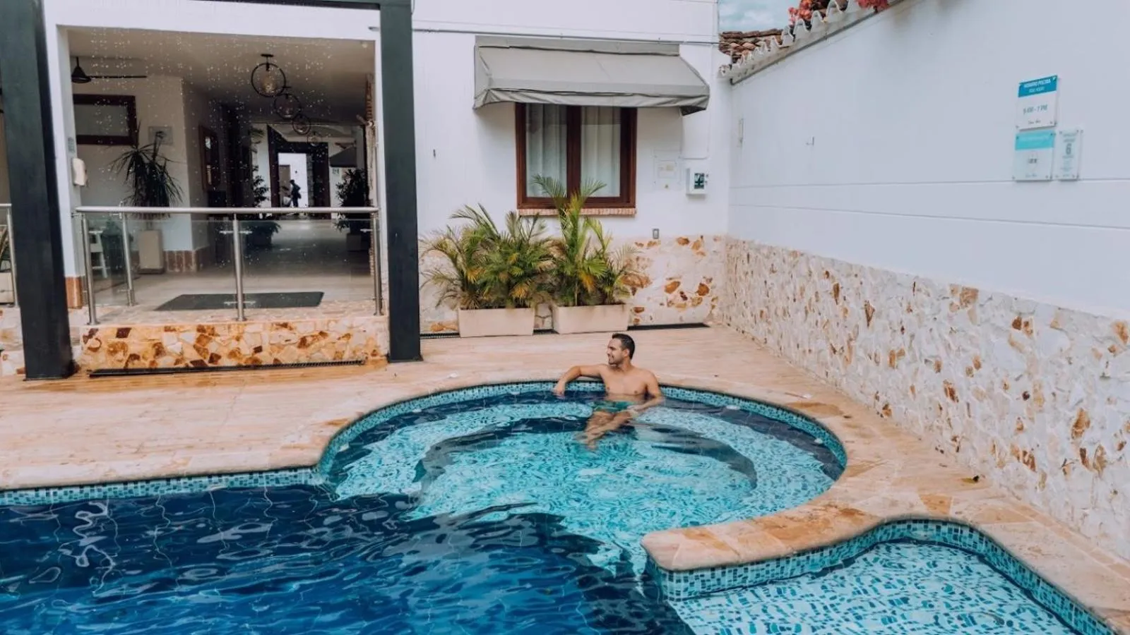 Swimming pool in Casa Bixa Hotel Boutique -Santa Fe de Antioquia- Mayores de 12 años