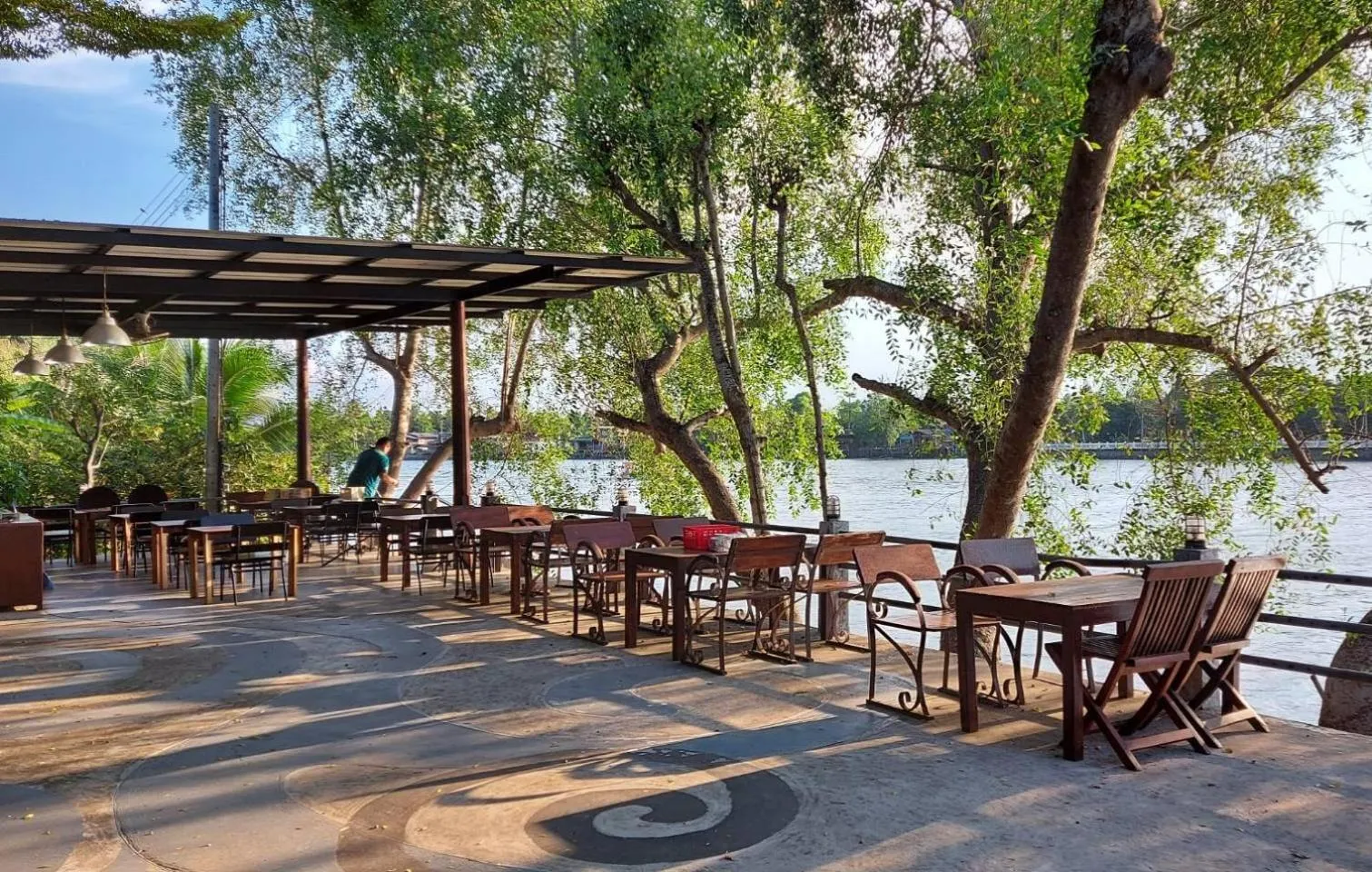 Restaurant/places to eat in River CoCo @ Amphawa