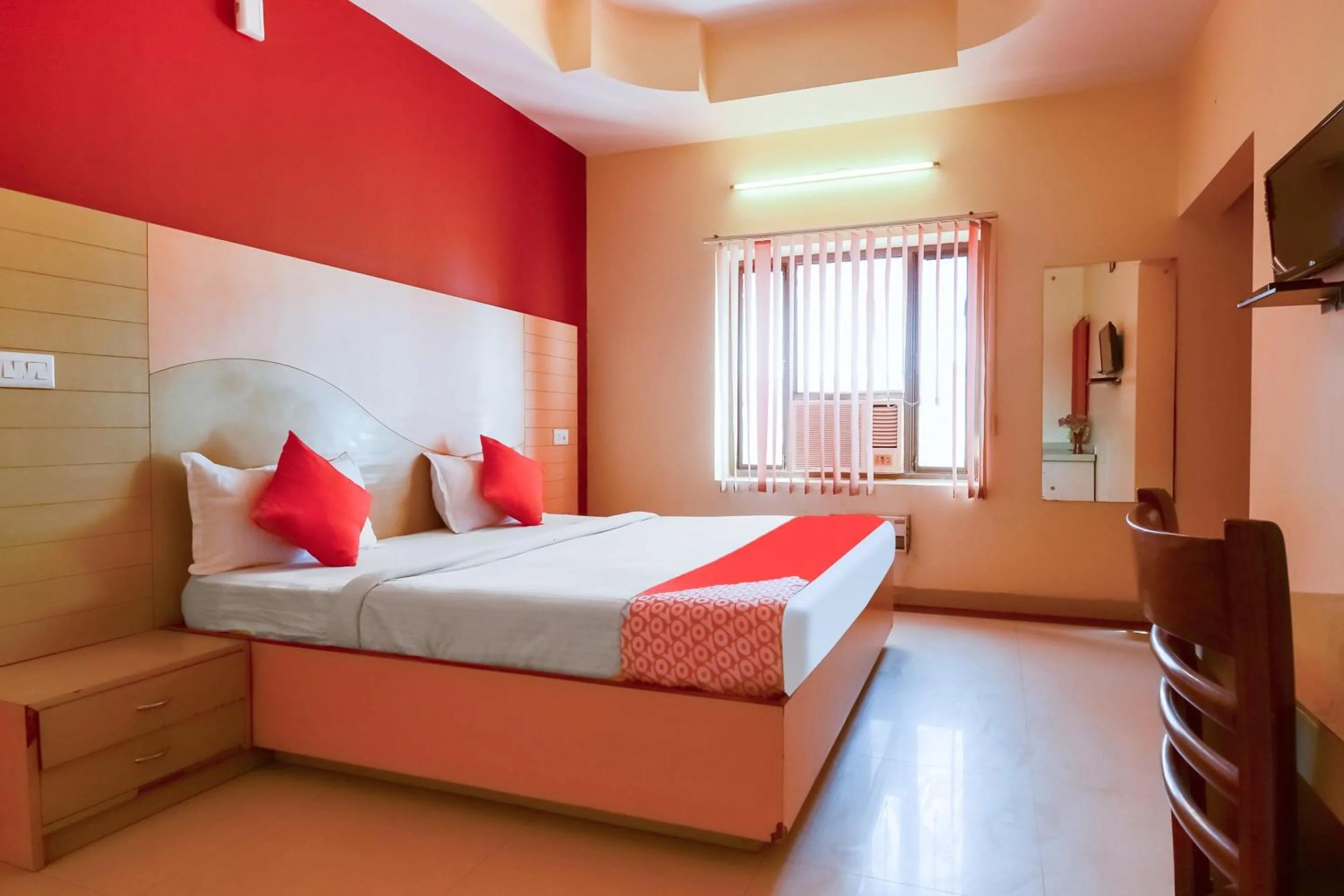 Hotel Samar Palace Near Sodala Vivek Vihar Metro Station