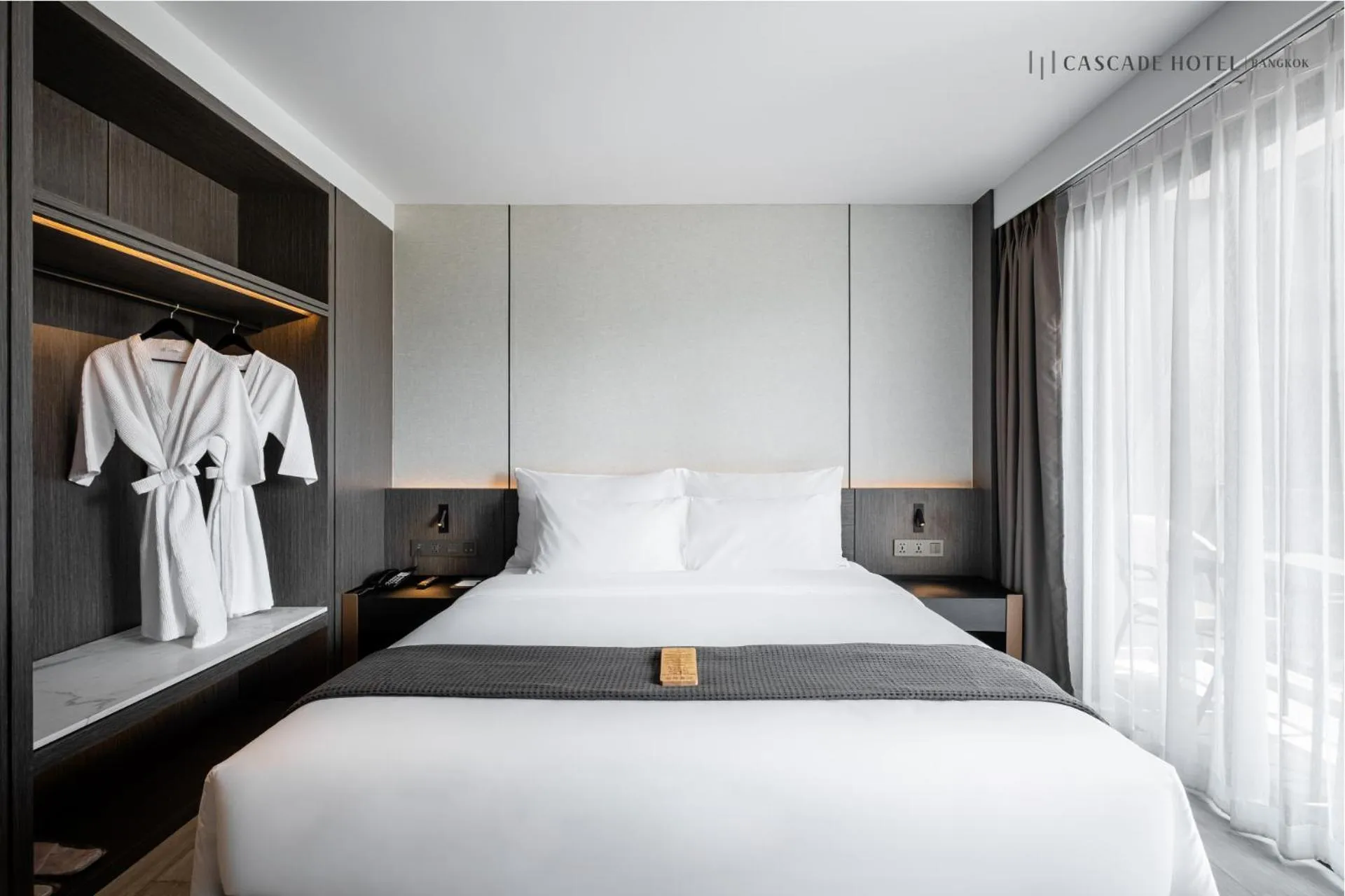 Bedroom, Bed in Cascade Hotel Bangkok