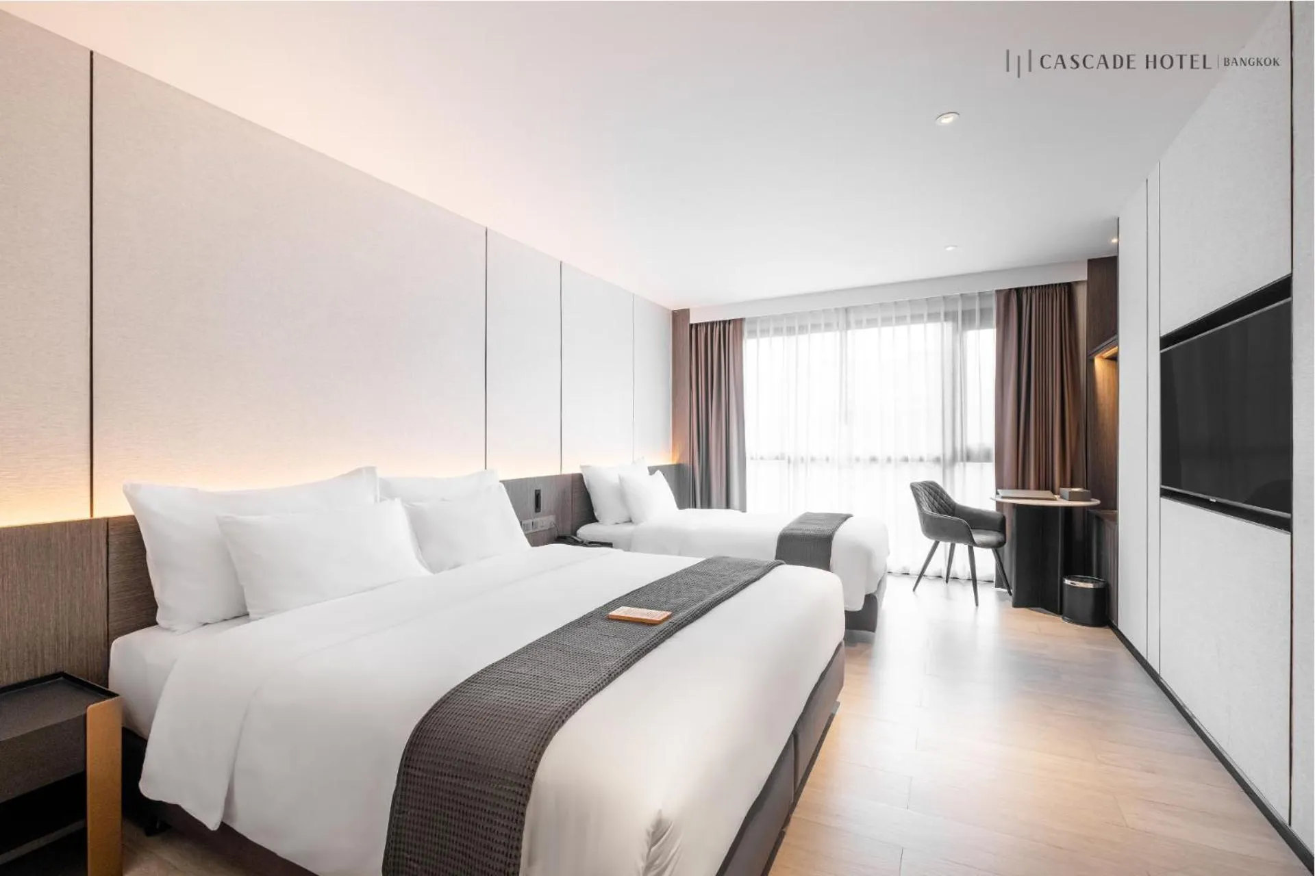 Bedroom, Bed in Cascade Hotel Bangkok